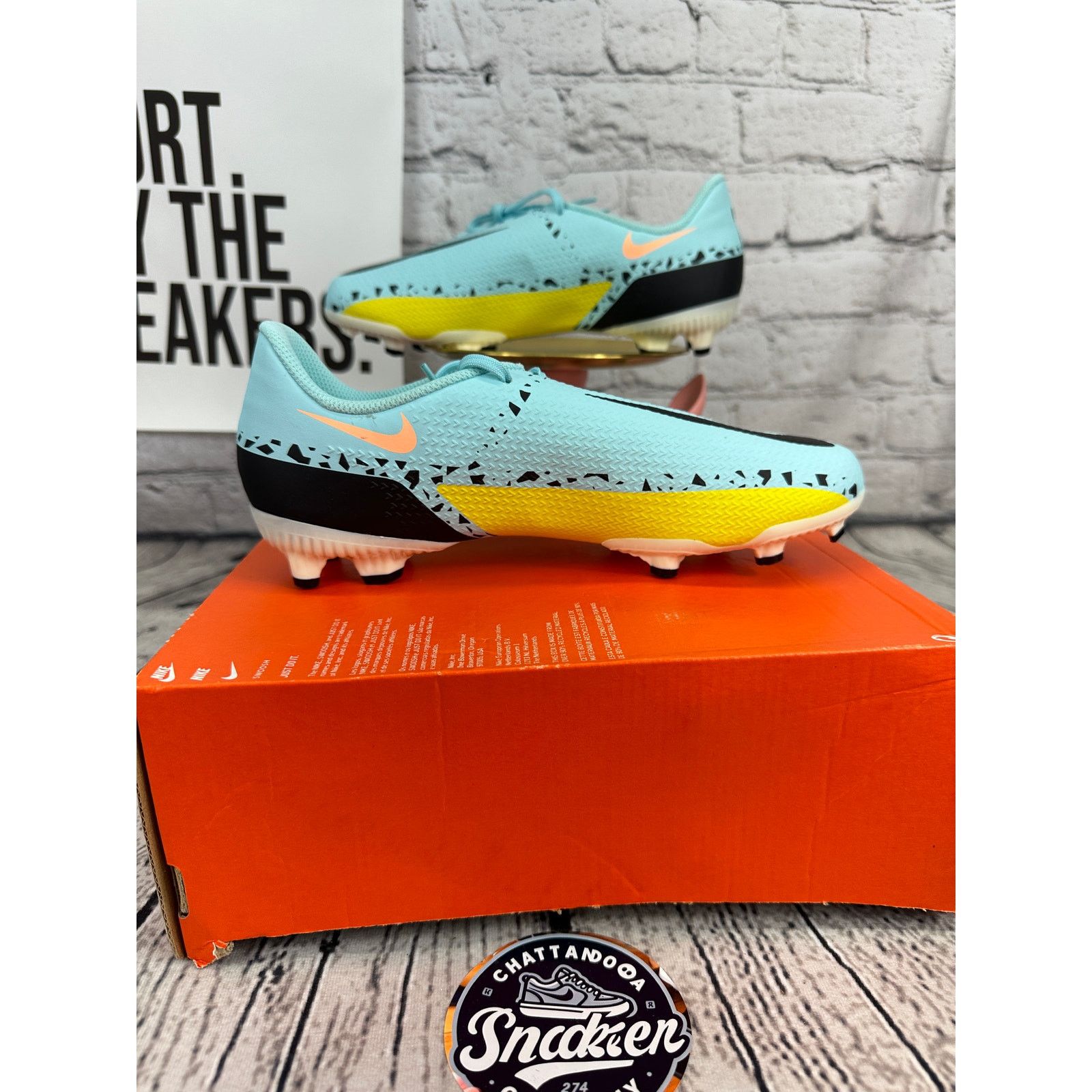 Nike Nike Phantom GT2 Academy FG Soccer Cleats Shoes Womens 7.5 Size US 7.5 / IT 37.5 - 6 Thumbnail