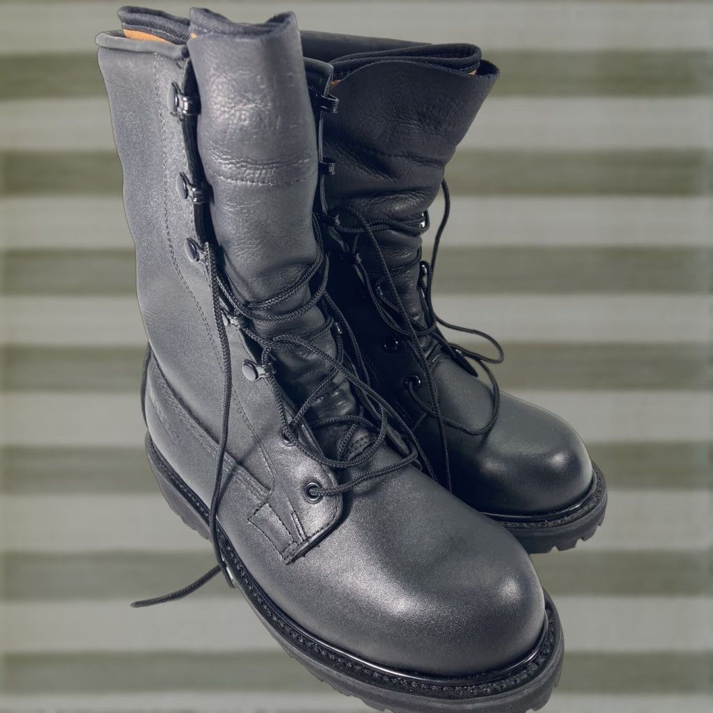 Vintage Bates Goretex Military Combat Boots Winter Waterproof Leather Vibram Black W Leather 5 Wide Men Boots Size US 5 / EU 37 - 1 Thumbnail