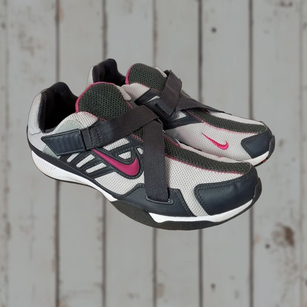 Nike Nike Womens Air Training 313620-061 Gray Pink Sneaker Shoes Low Top Size 8 Womens Sneaker Gray Pink Nike Air Training Low Top Size 8 Size M / US 6-8 / IT 42-44 - 1 Thumbnail