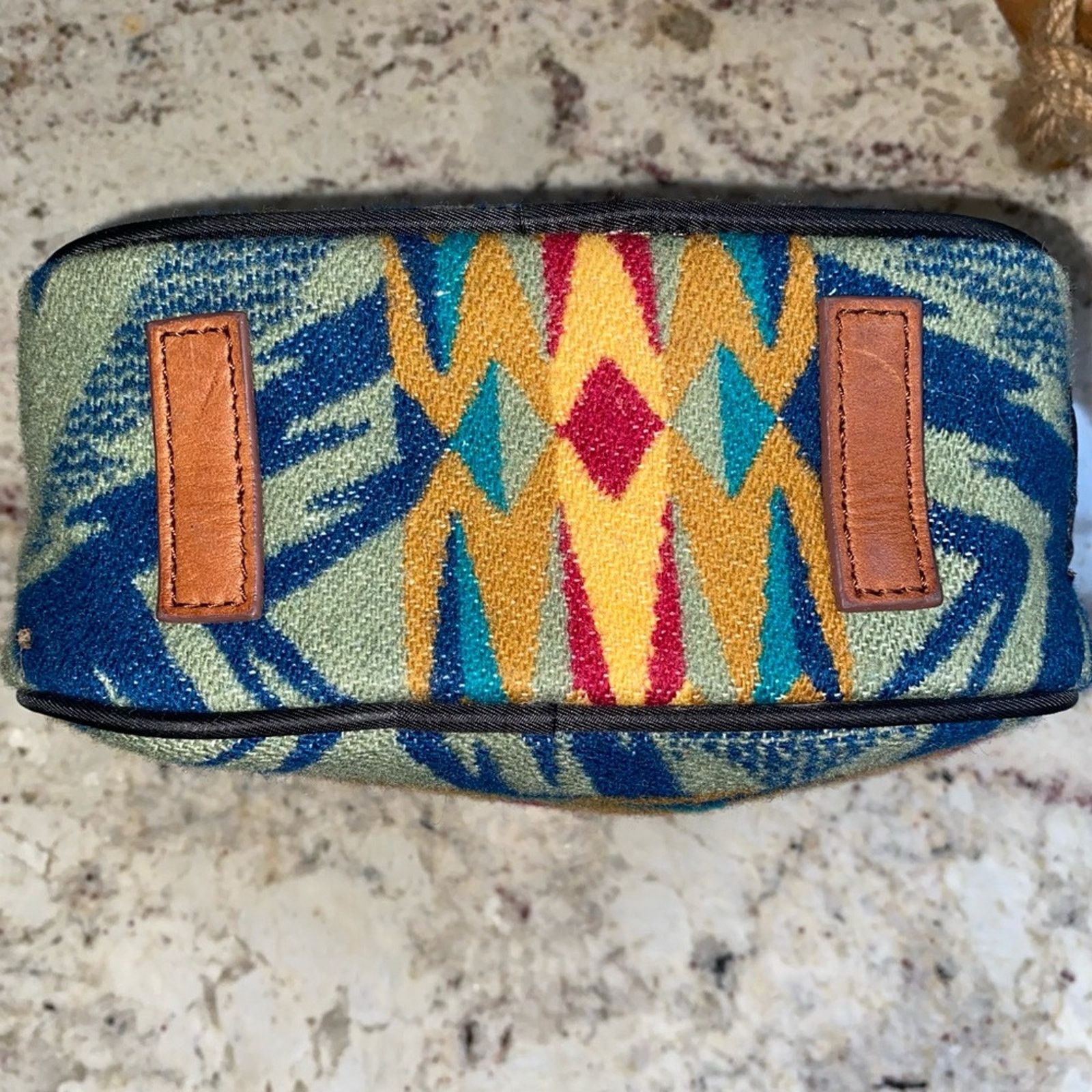 Pendleton PENDLETON Half Moon Aztec Wool Leather Zip Travel Pouch Size ONE SIZE - 6 Thumbnail