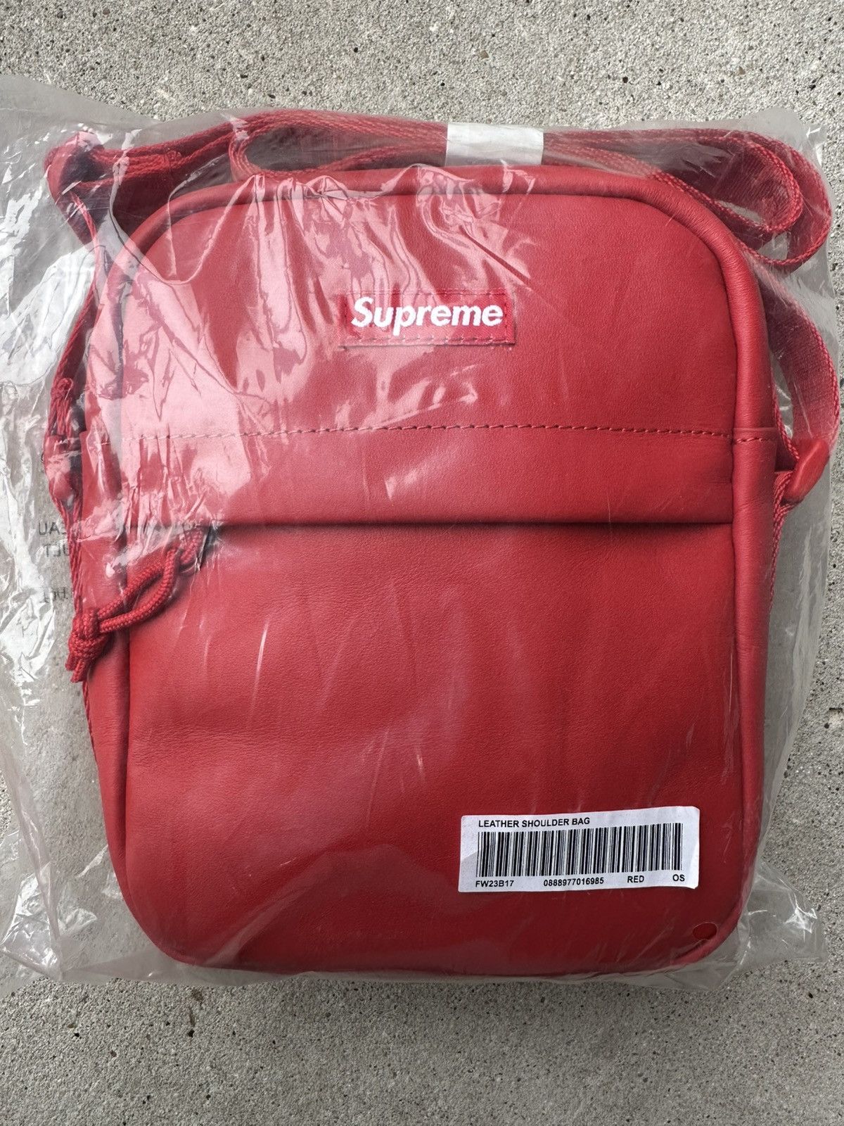 Supreme LEATHER SHOULDER BAG Size ONE SIZE - 1 Thumbnail