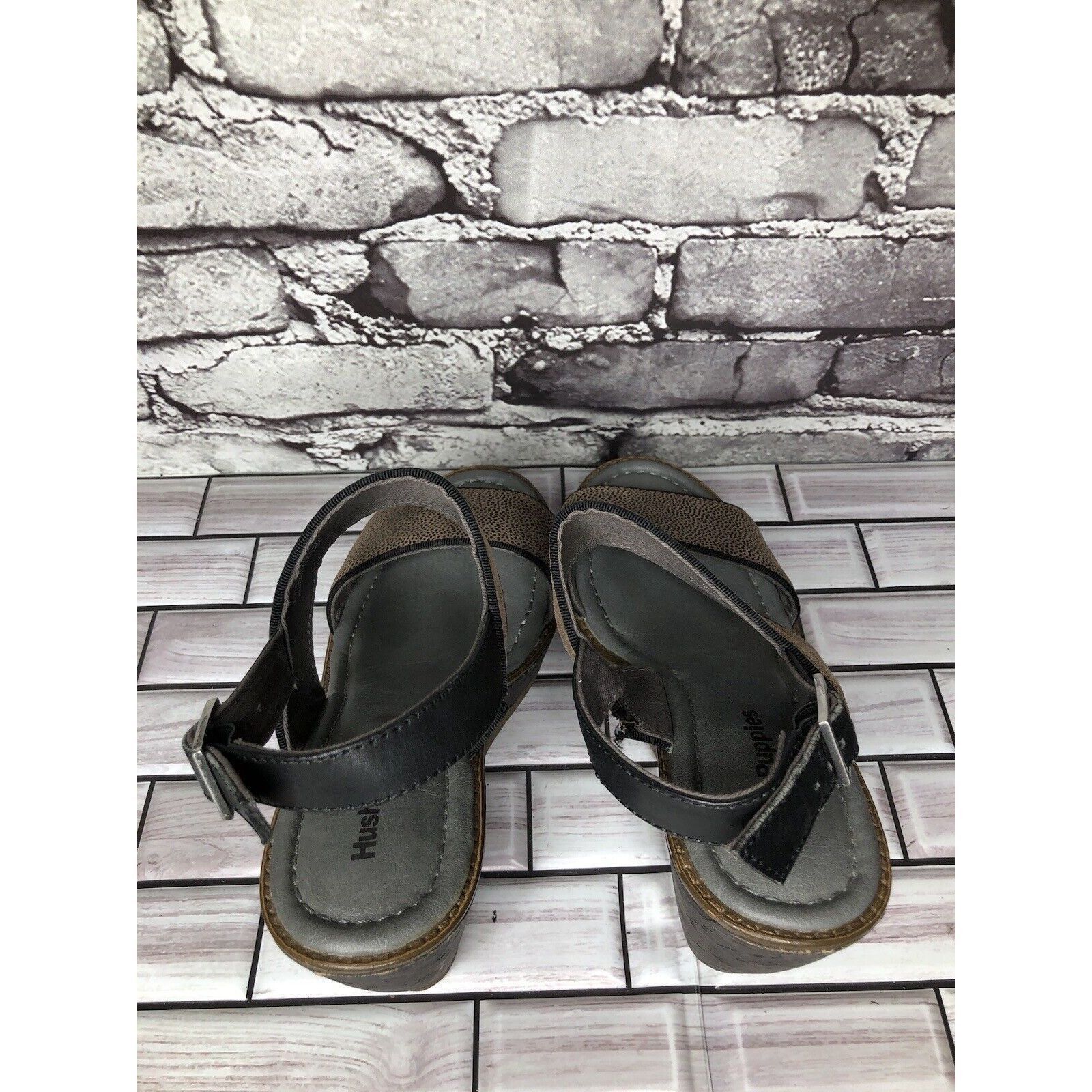 Hush Puppies Hush Puppies Taupe Leather Polka Dot Platform Wedges Sandals Size US 8 / IT 38 - 4 Thumbnail