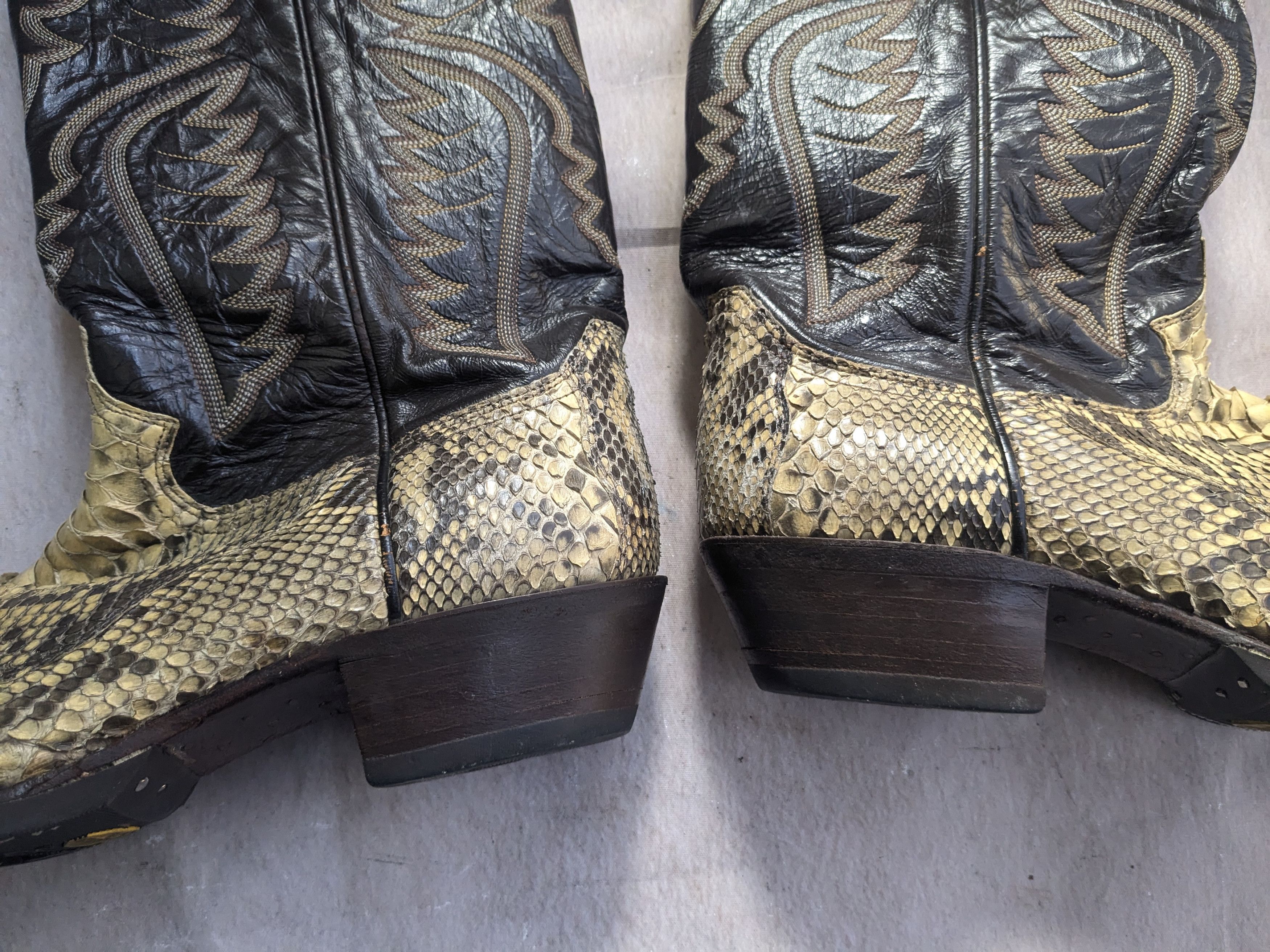 Other Justin Cowboy Boots Snakeskin Python Tan Black Leather 9.5 D Size US 9.5 / EU 42-43 - 8 Thumbnail