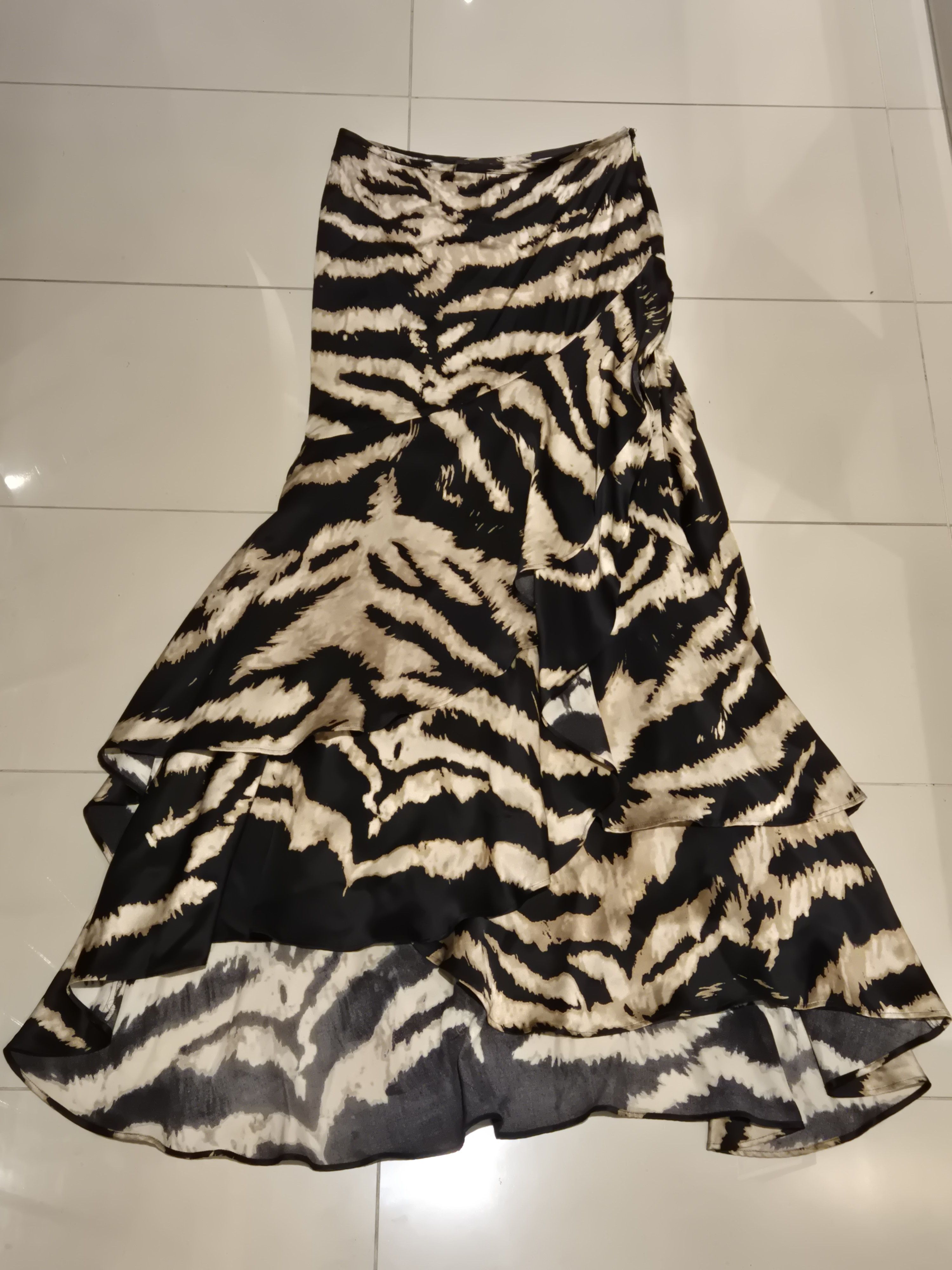 Roberto Cavalli Roberto Cavalli silk maxi skirt Size 27" / US 4 / IT 40 - 4 Thumbnail
