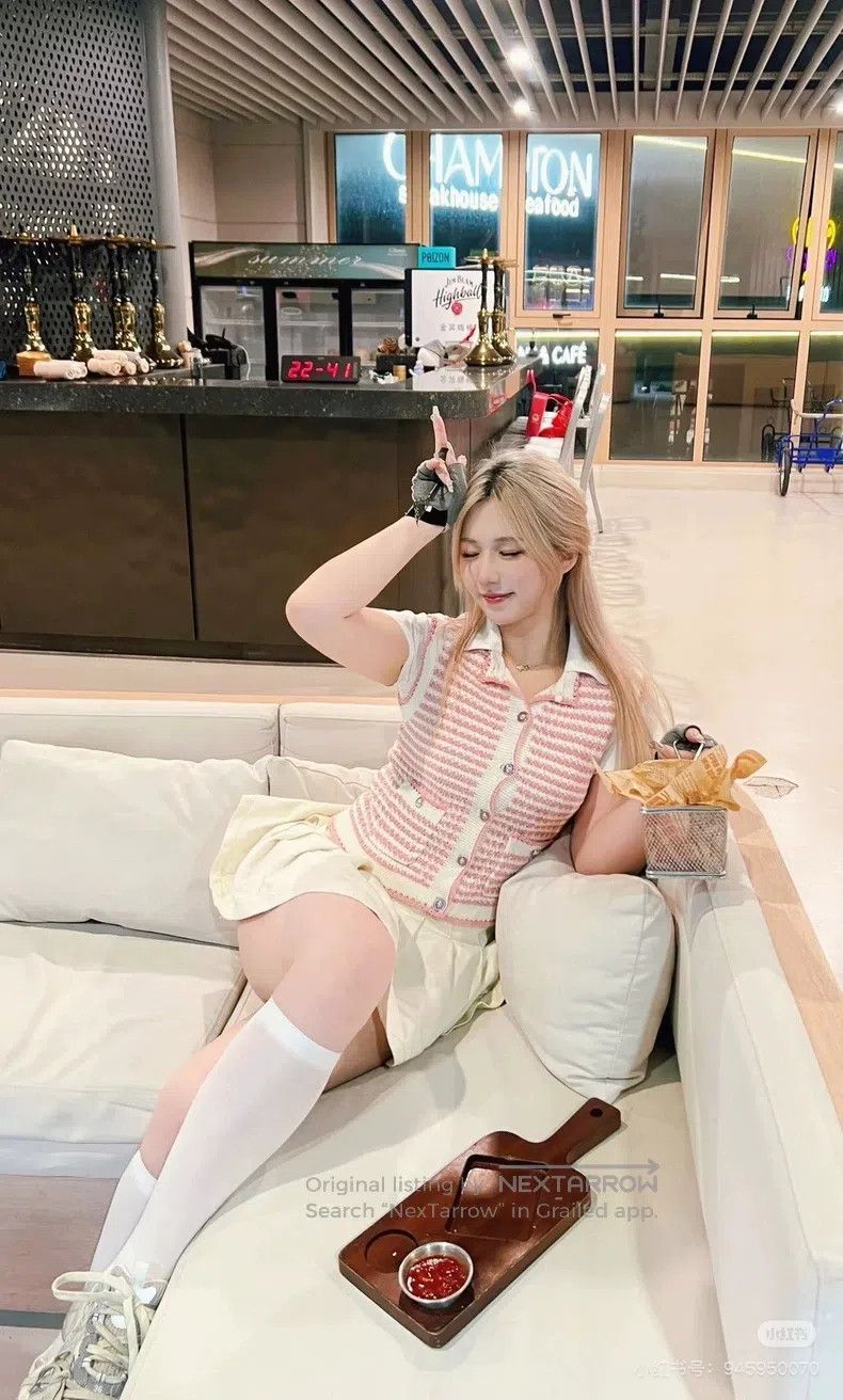 Chanel Chanel 22 Spring and Summer Preview Series Pink and White Size XS / US 0-2 / IT 36-38 - 8 Thumbnail