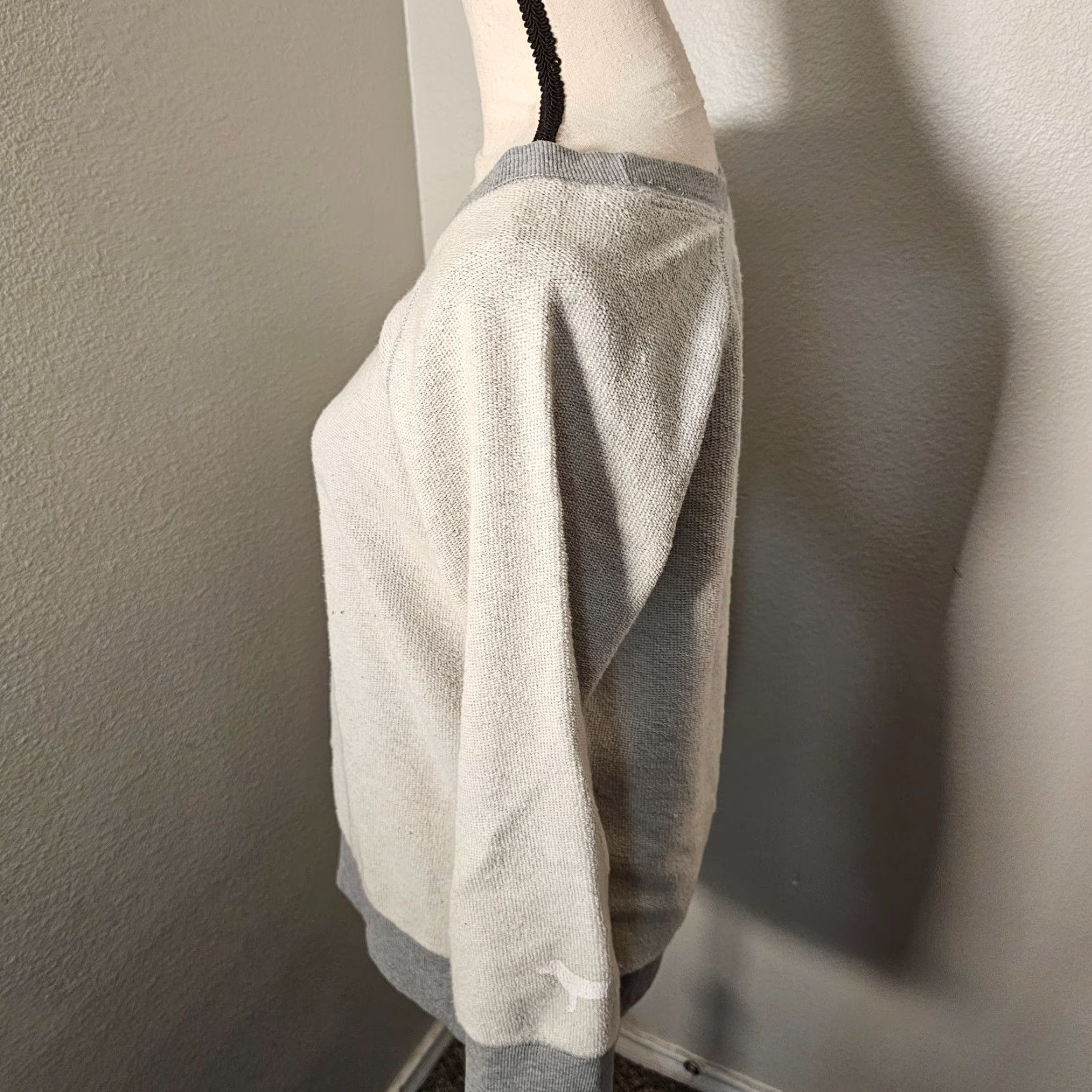 Victoria's Secret VINTAGE Victoria's Secret PINK Sweatshirt Heather Gray Crew Neck Inside Out Style M Women's, Gray, Casual, 90s? Size M / US 6-8 / IT 42-44 - 2 Thumbnail