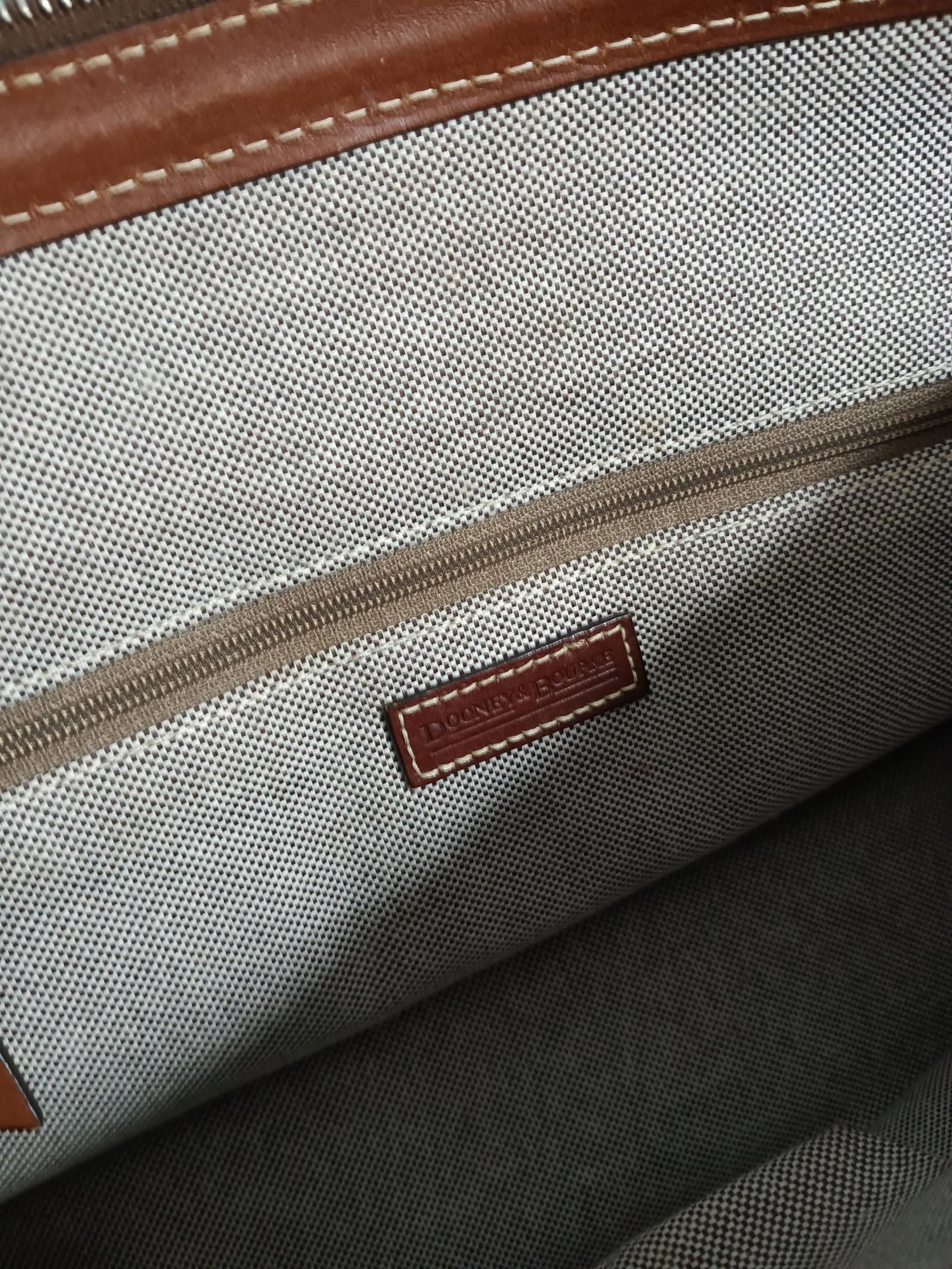 Dooney & Bourke Classic Brown and Beige Handbag Doone and Bourke Size ONE SIZE - 3 Thumbnail