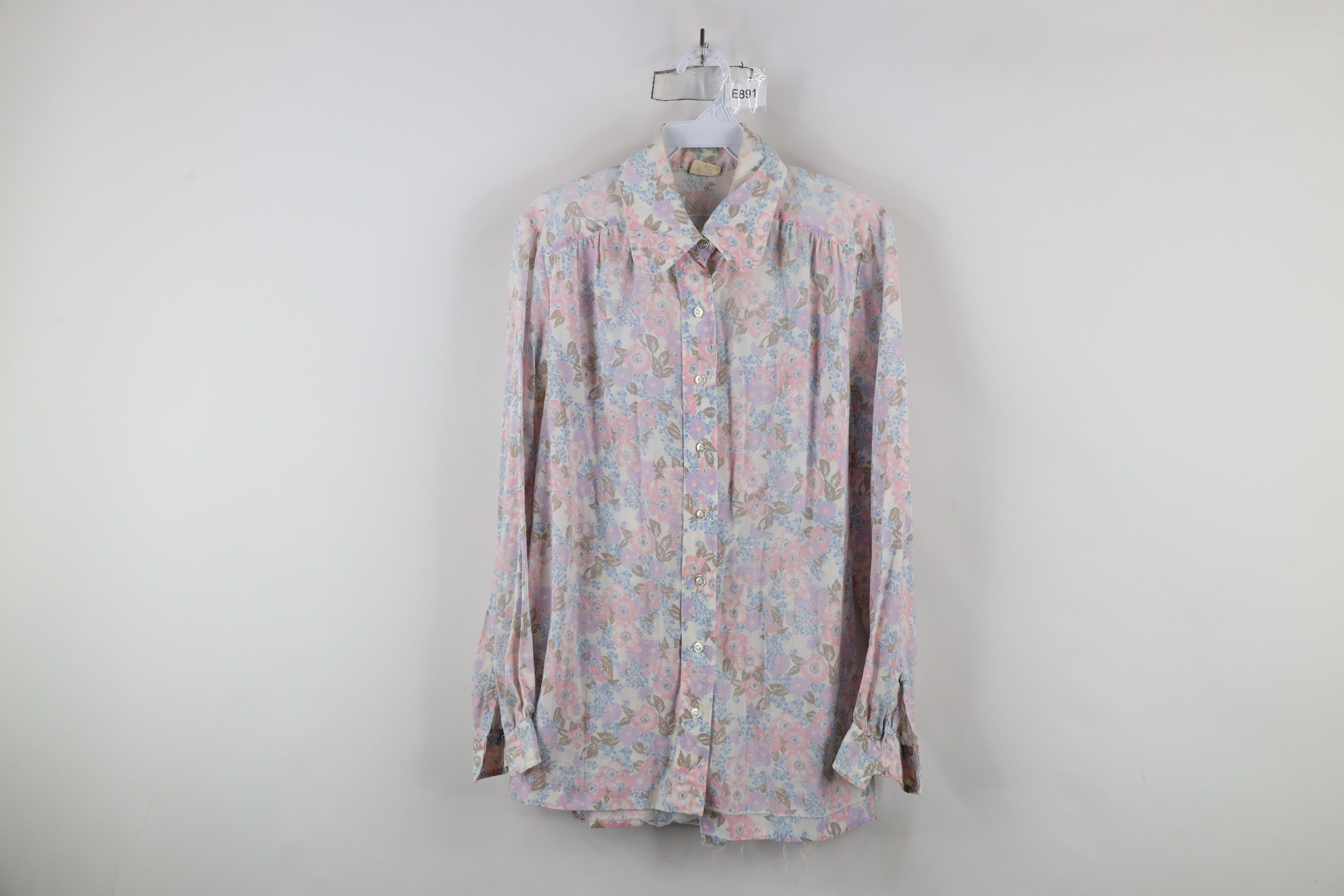 Vintage Vintage 70s Mid Century Modern MCM Flower Button Shirt Size XL / US 12-14 / IT 48-50 - 1 Thumbnail