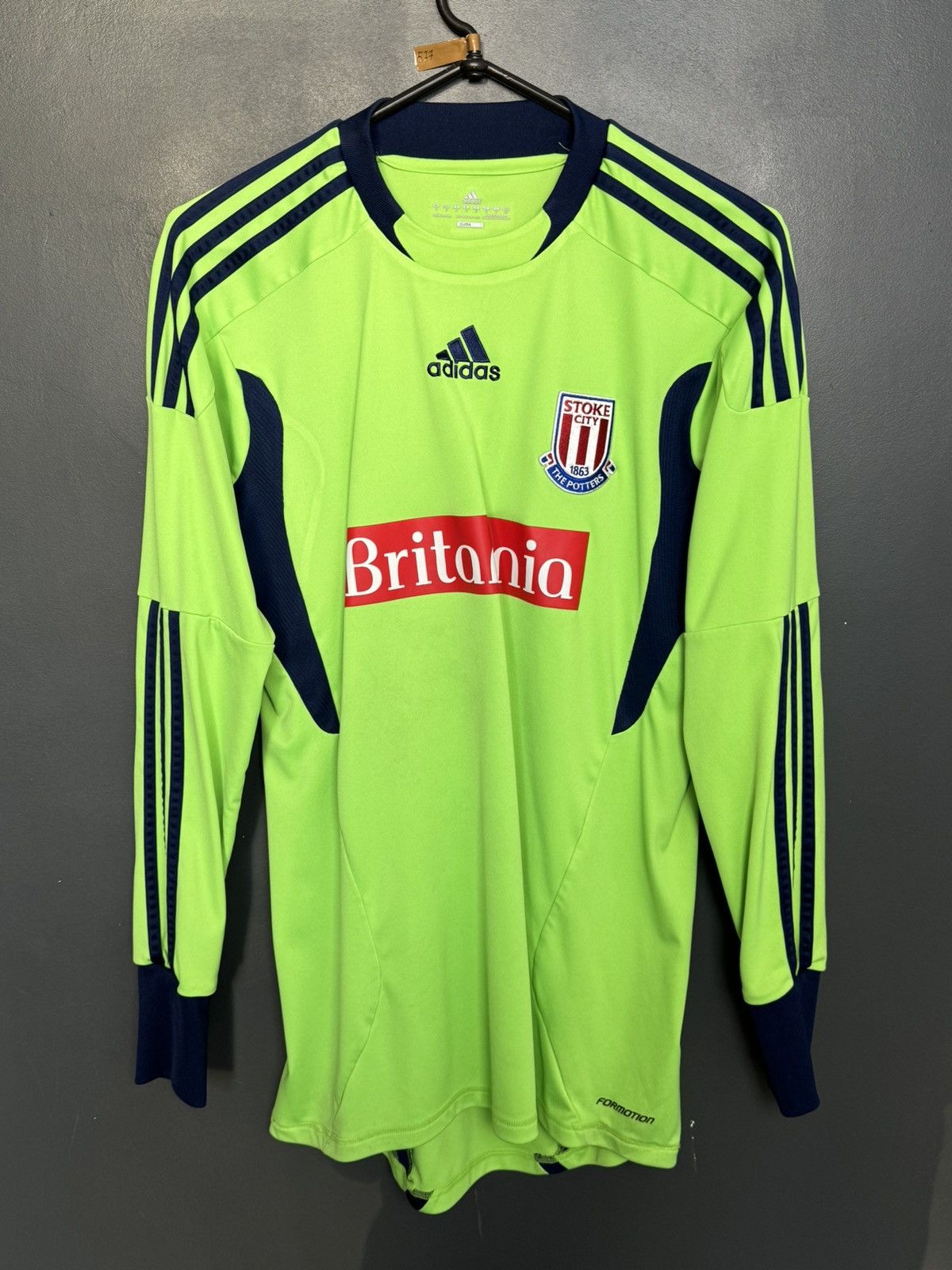 Adidas Stoke City 11/12 Goalkeeper Football Long Sleeve Jersey Size US S / EU 44-46 / 1 - 1 Thumbnail