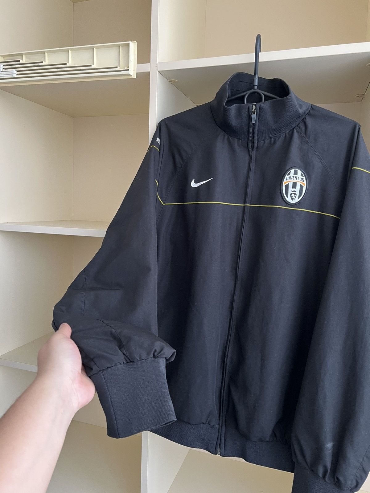 Nike Vintage Nike Juventus Track Jacket Football Soccer Size US XL / EU 56 / 4 - 5 Thumbnail