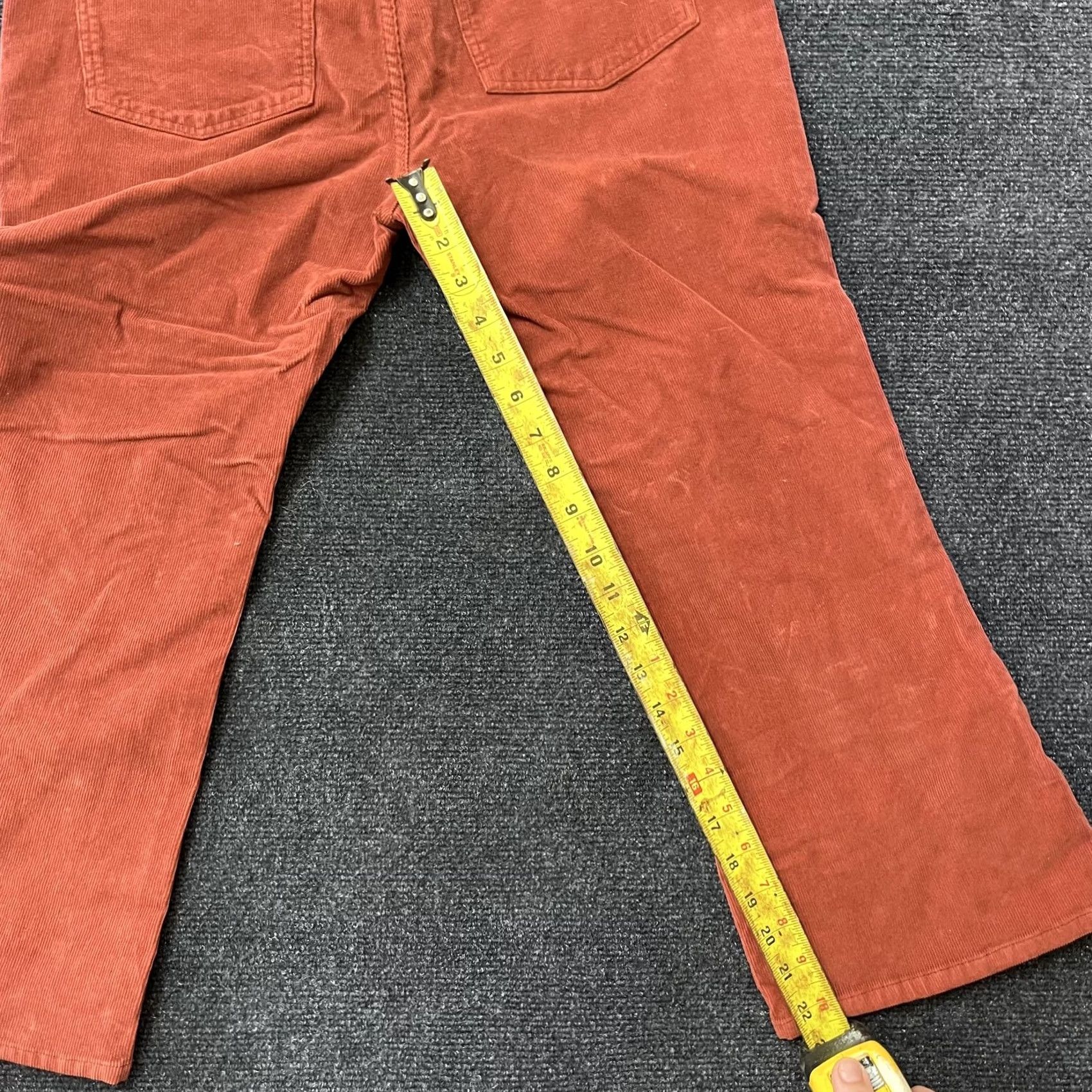 Madewell Madewell Pants Womens 32 Red Corduroy High Rise Flare Button Fly Retro Style Pants Women 32 Red Corduroy Flare Button Fly Madewell Retro Style Size 28" / US 6 / IT 42 - 5 Thumbnail