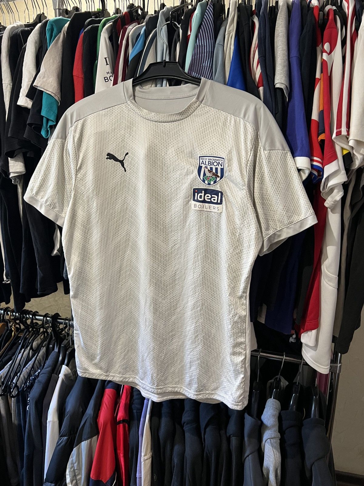 Puma 2020/2021 VINTAGE WEST BROMWICH ALBION TRAINING FOOTBALL TEE Size US XL / EU 56 / 4 - 1 Thumbnail