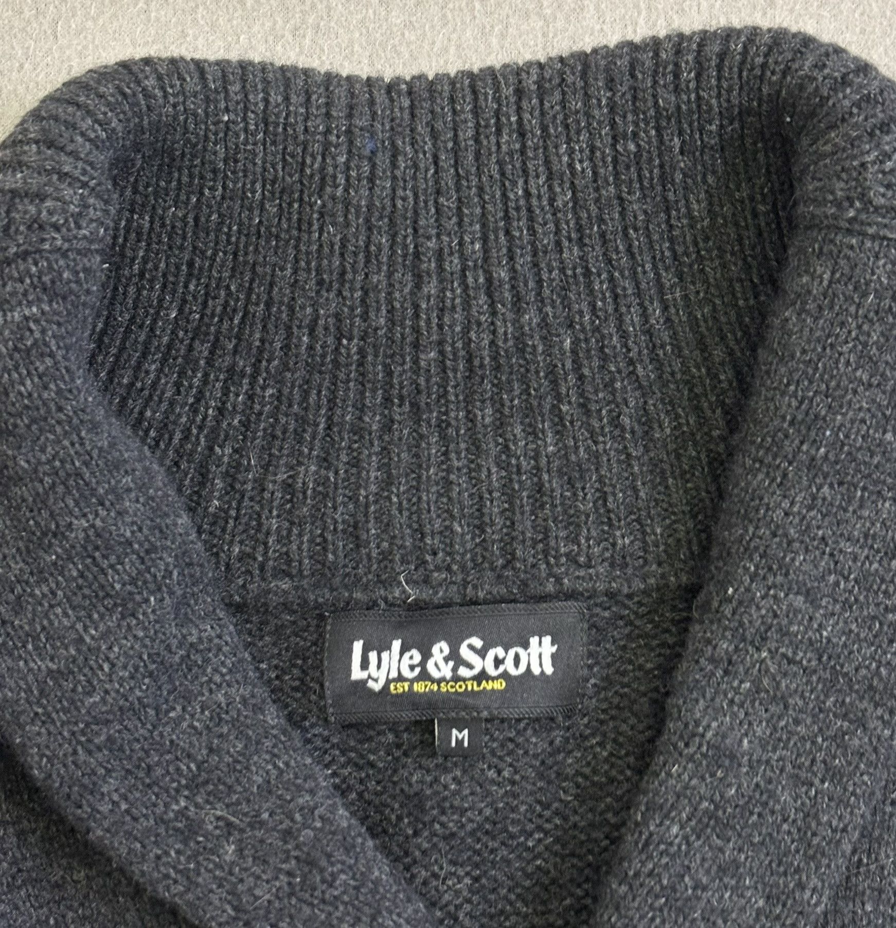 Lyle & Scott Lyle Scott turtleneck sweater 100% Lambswool size M Size US M / EU 48-50 / 2 - 14 Thumbnail