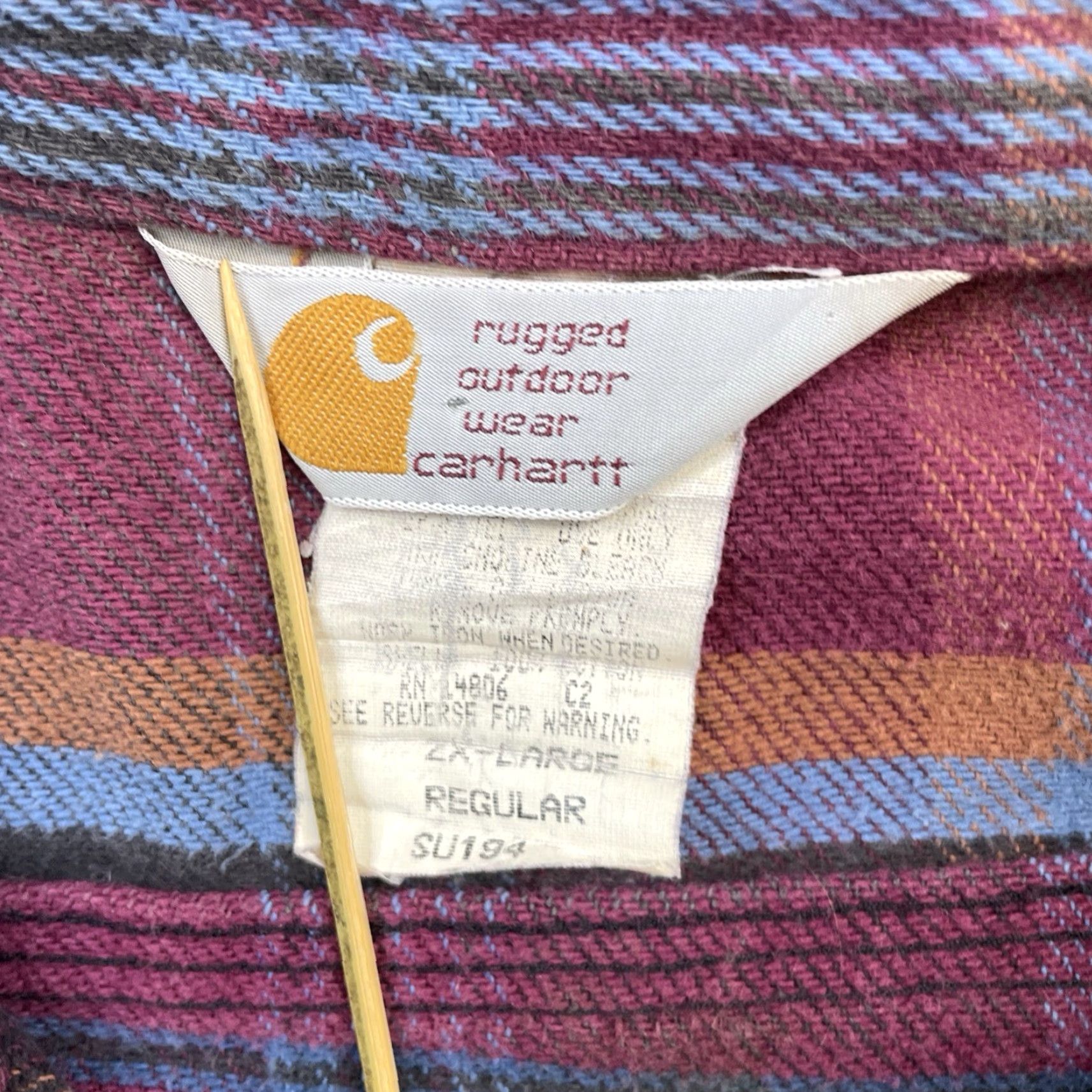 VINTAGE Carhartt Men's Button-Up Shirt Size 2XL Long Sleeve Plaid Cotton All Seasons