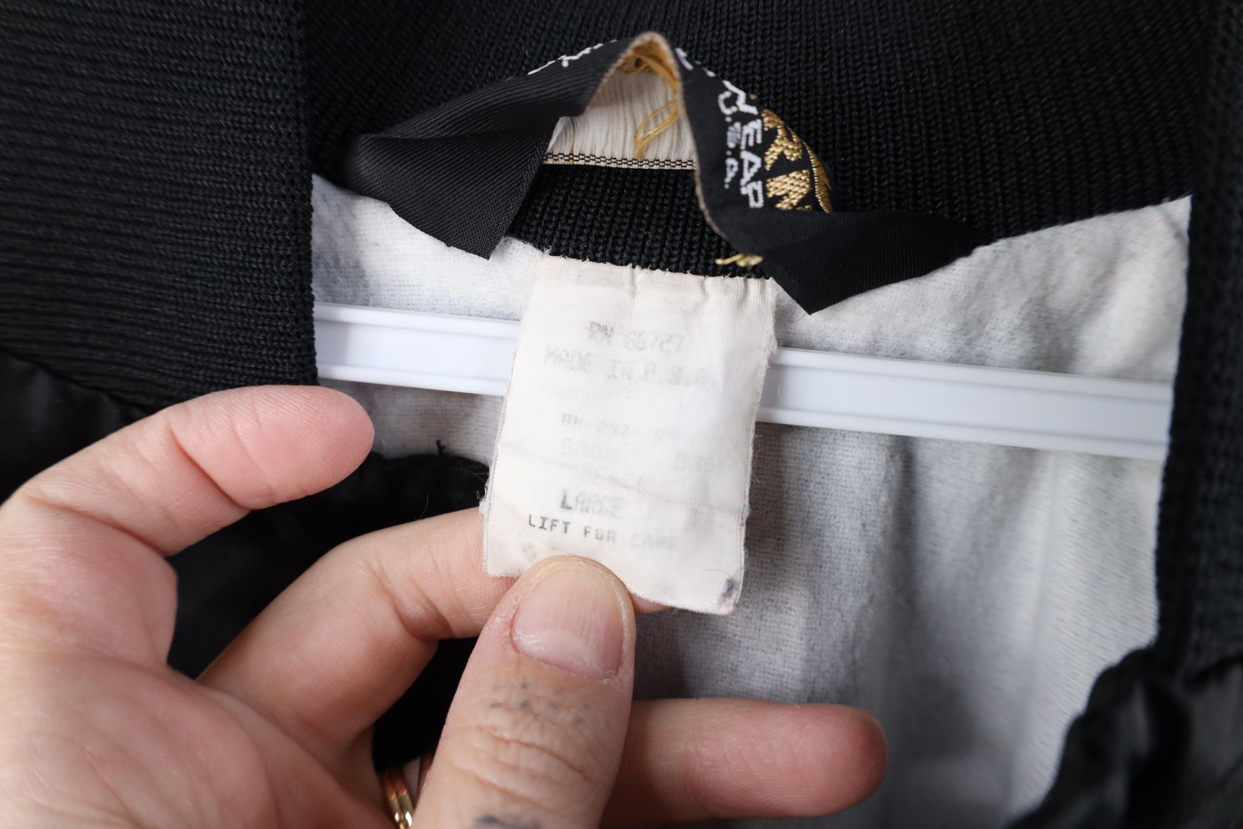 Vintage Vintage 80s 90s Streetwear Satin Bomber Jacket Black USA Size US L / EU 52-54 / 3 - 10 Thumbnail