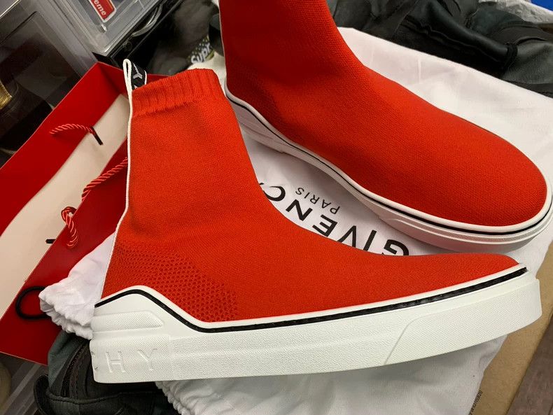 Givenchy Givenchy Socks and Shoes, New Year Red Size US 8 / EU 41 - 3 Thumbnail
