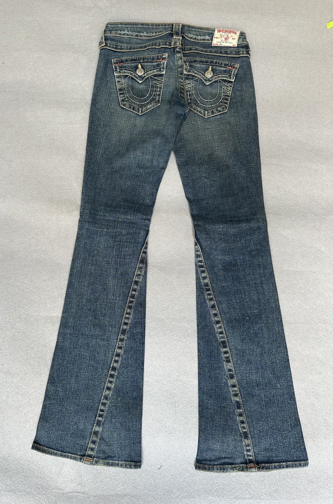 True Religion FLARE True Religion Low Rise Denim Size US 28 / EU 44 - 2 Thumbnail