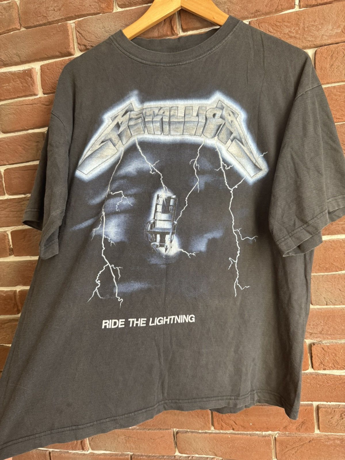 Band Tees Metallica Ride The Lightning Metal Band 90s Vintage T-Shirt Size US L / EU 52-54 / 3 - 3 Thumbnail