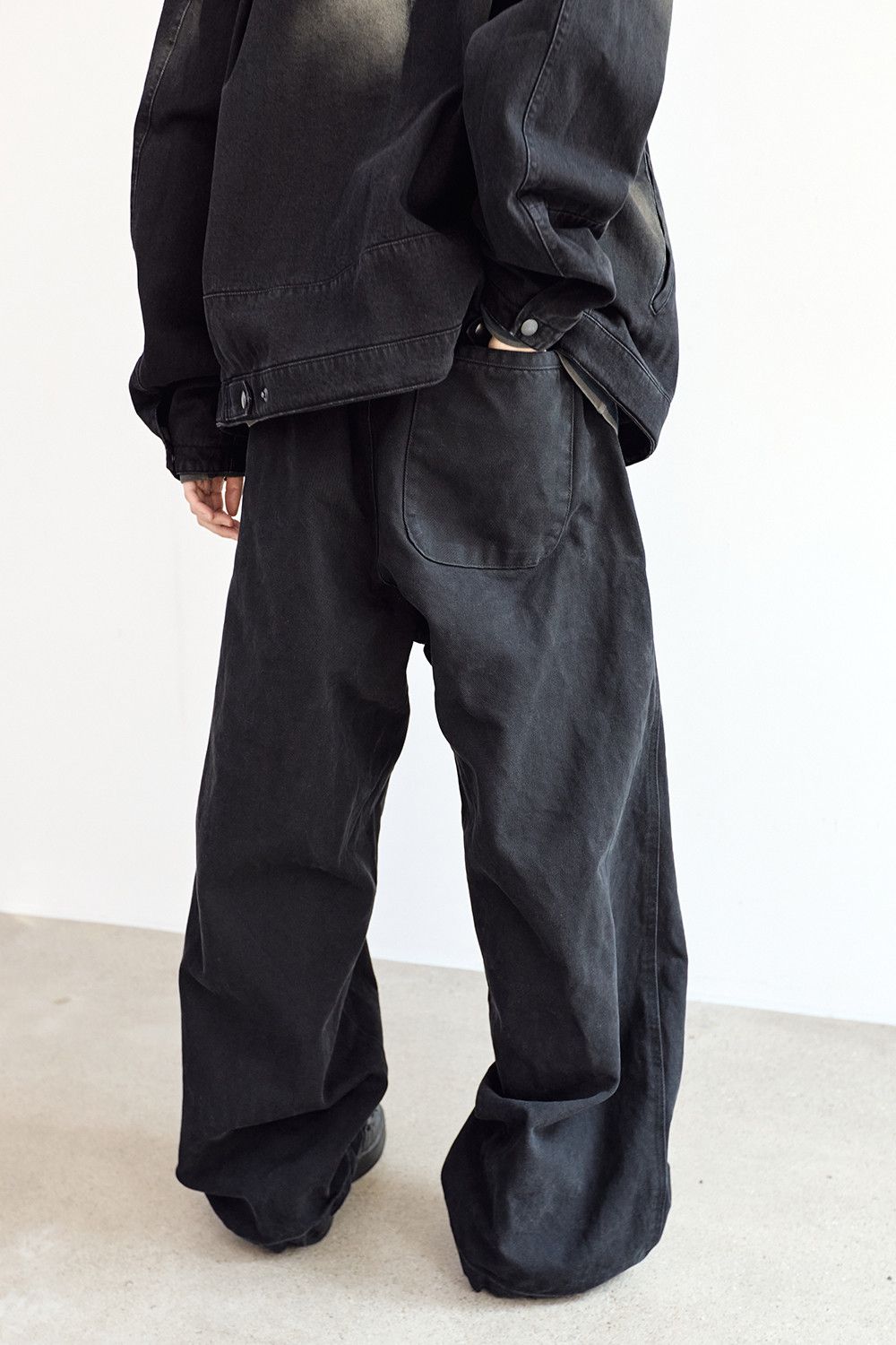 Other Hatching Room Over Duck Pants Washed Black Size US 32 / EU 48 - 9 Thumbnail