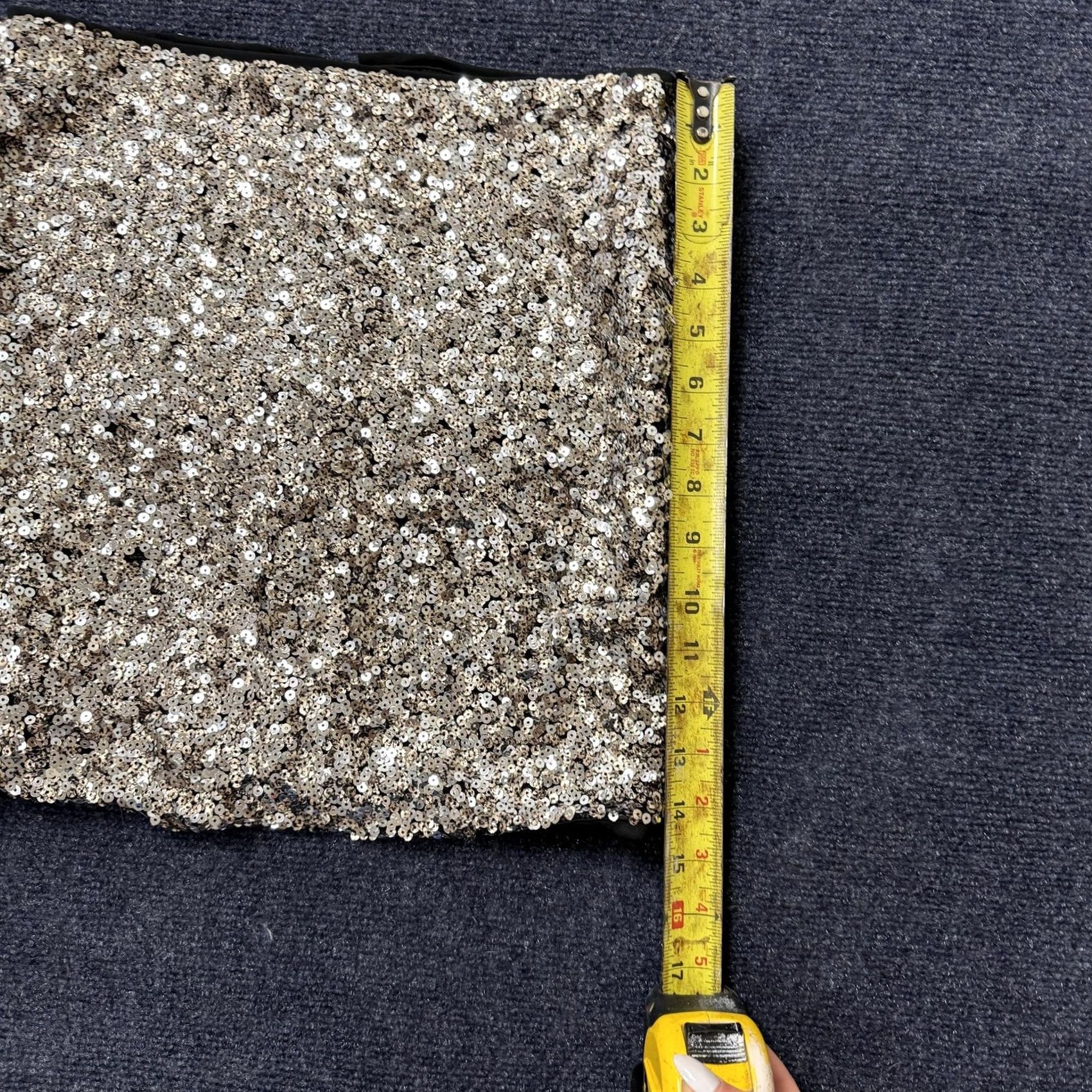 Vintage Y2K GiannI Bini Sequin Skirt XS Womens Mini Zip Back Party Cocktail Bodycon Sequin Zipper Silver] Size 26" / US 2 / IT 38 - 7 Thumbnail