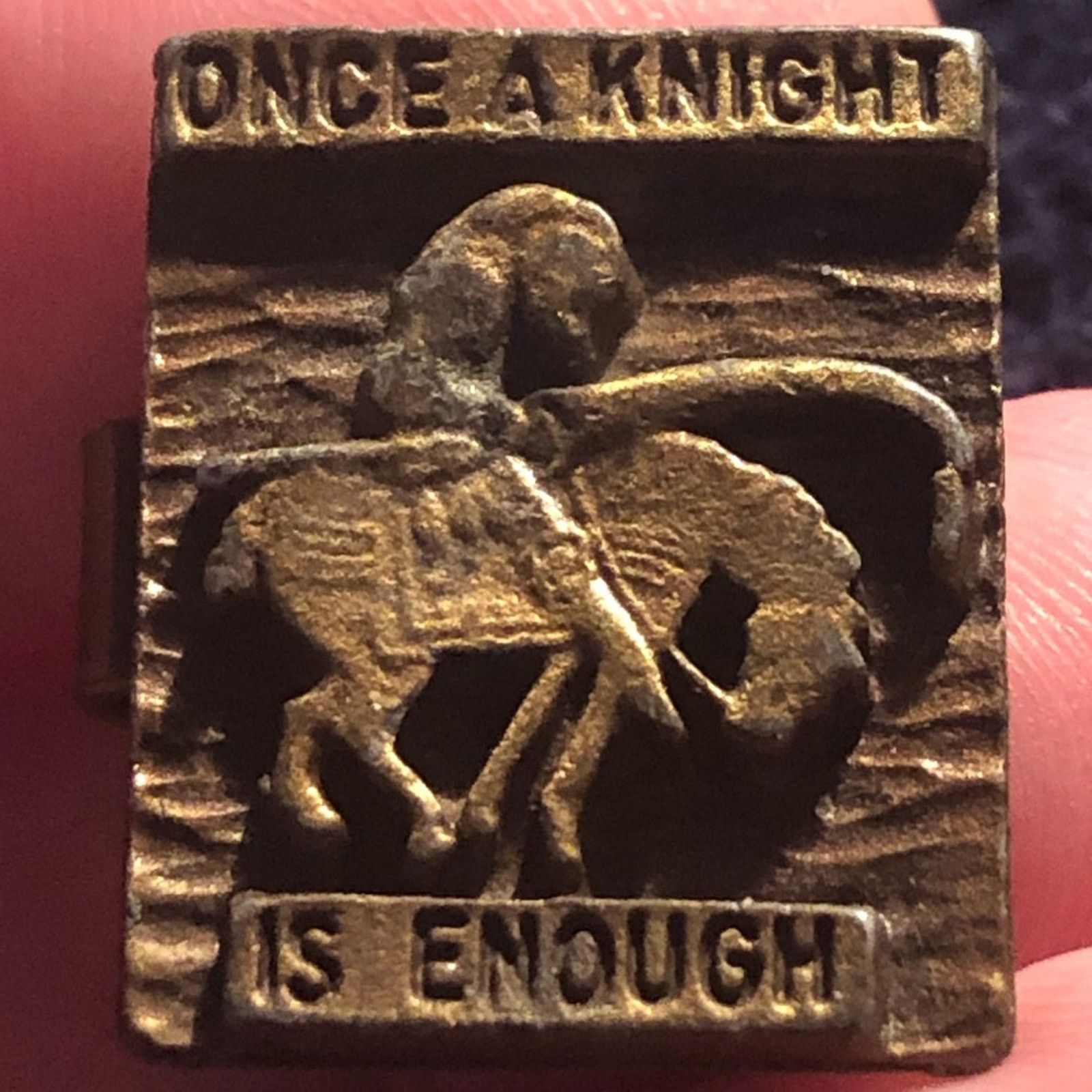 Vintage Vintage brass “ONCE A KNIGHT IS ENOUGH” tie bar clip Size ONE SIZE - 2 Thumbnail