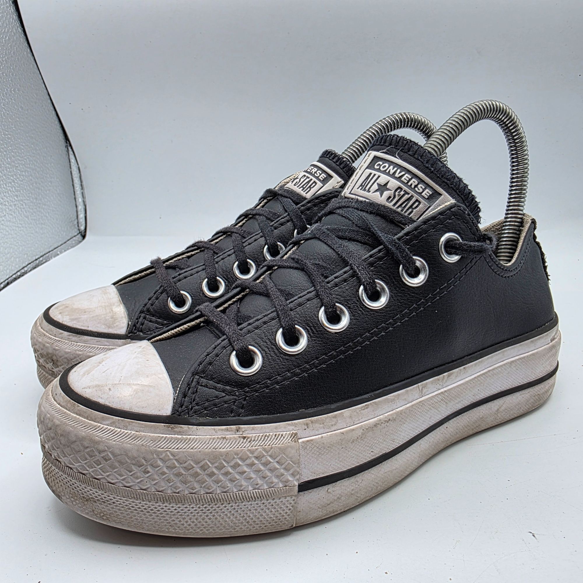 Converse Converse All Star Women’s Size 5.5 Black Leather Low Top Sne Size US 5.5 / IT 35.5 - 4 Thumbnail