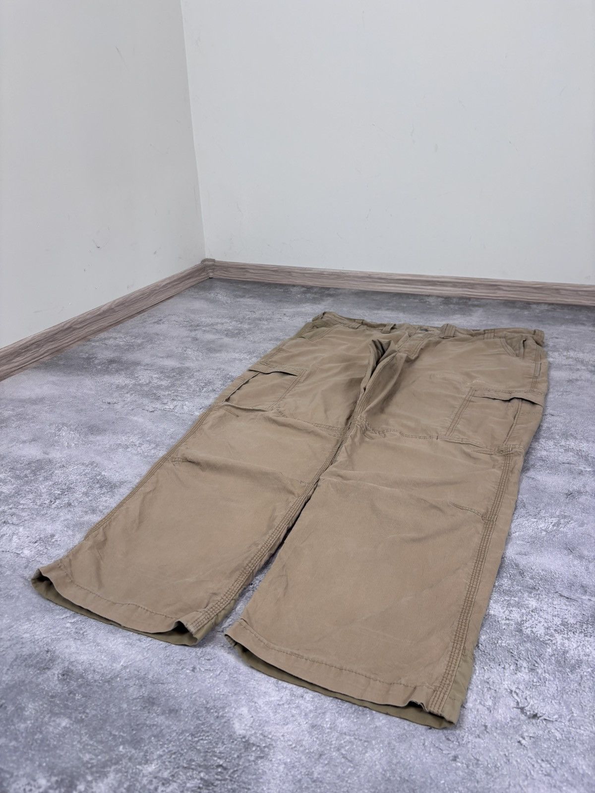 Carhartt Carhartt Relaxed Fit USA Hype Beige Brown Baggy Cargo Pants Size US 44 / EU 60 - 12 Thumbnail