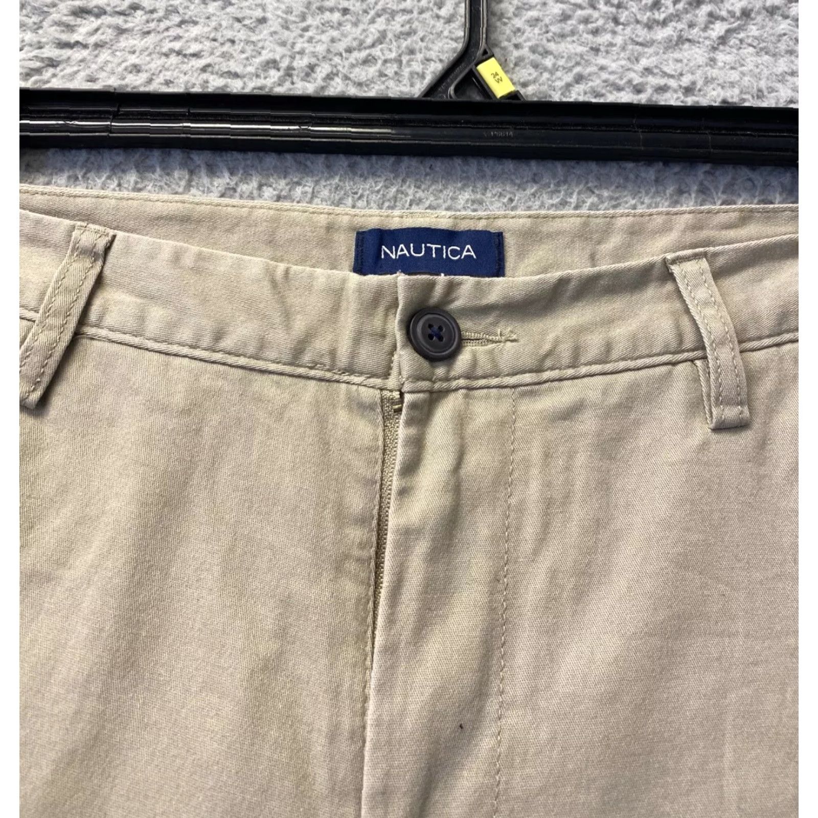 Nautica Nautica Shorts 30 Mens Beige Chino Pockets The Deck Short Fit Casual /109-24 Navy? Size US 30 / EU 46 - 2 Thumbnail