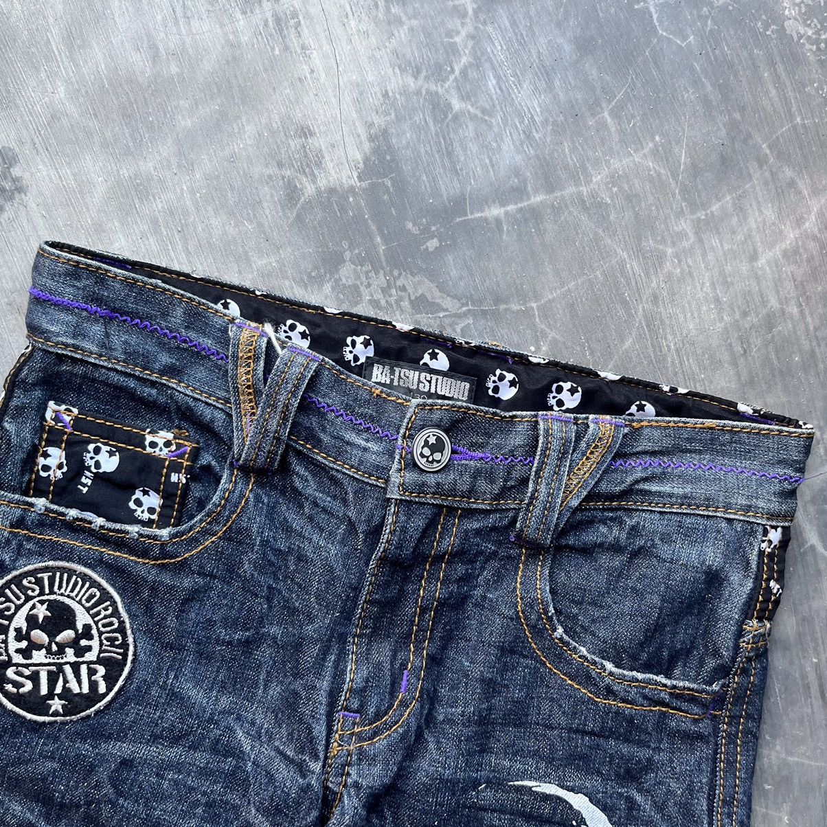 If Six Was Nine × Japanese Brand × KMRii Batsu studio mad punk skull short pants Size US 29 - 2 Thumbnail