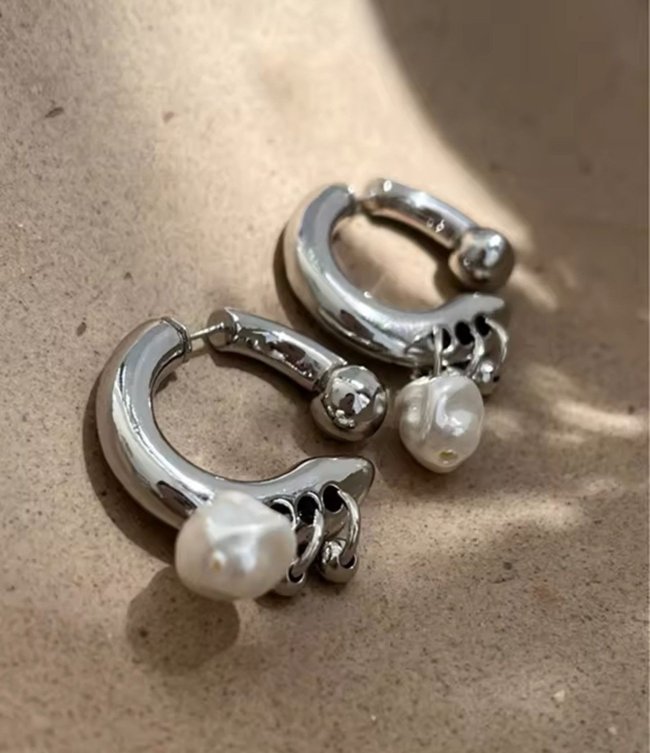 Japanese Brand × Vintage Chic pearl pendant earrings Size ONE SIZE - 2 Thumbnail