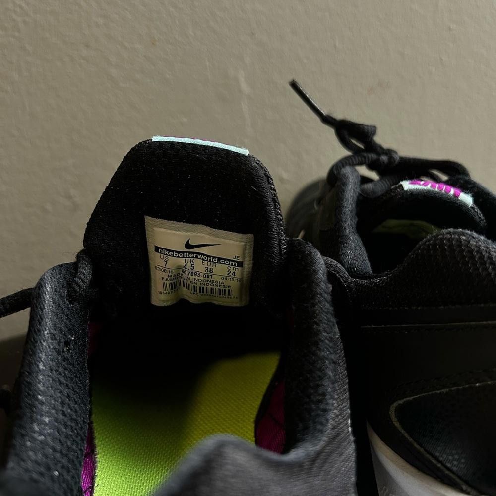 Nike Nike Women's Running Shoes - Size 7 Size US 7 / IT 37 - 7 Thumbnail