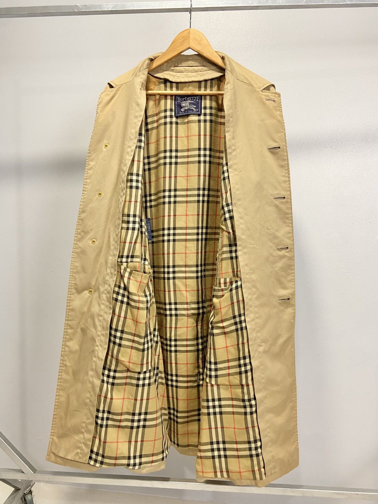 Burberry Vintage Burberrys nova check Trench coat made in England Size US M / EU 48-50 / 2 - 4 Thumbnail
