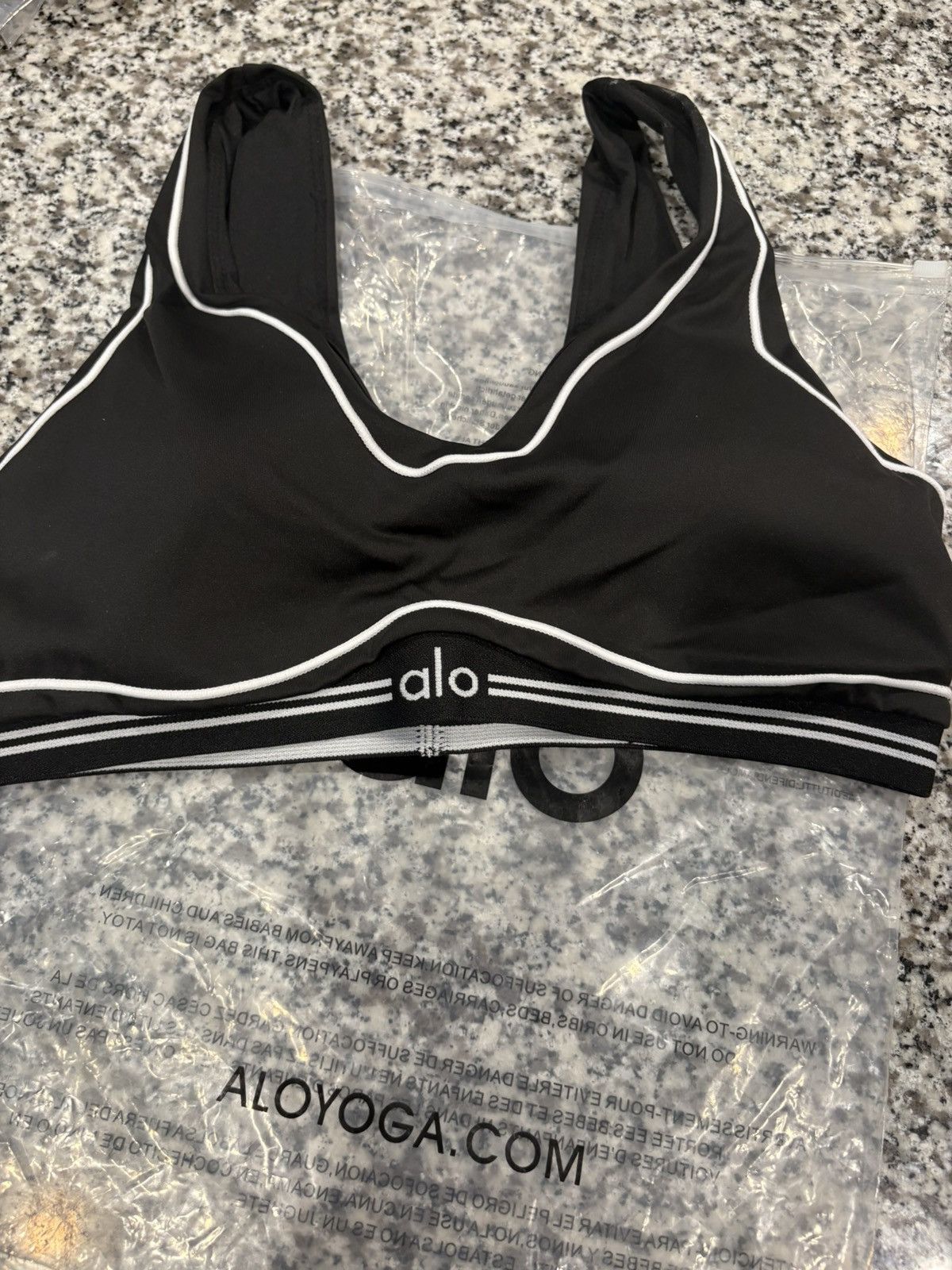 Alo Yoga Alo Yoga Black Airbrush Heart Throb Set | Grailed