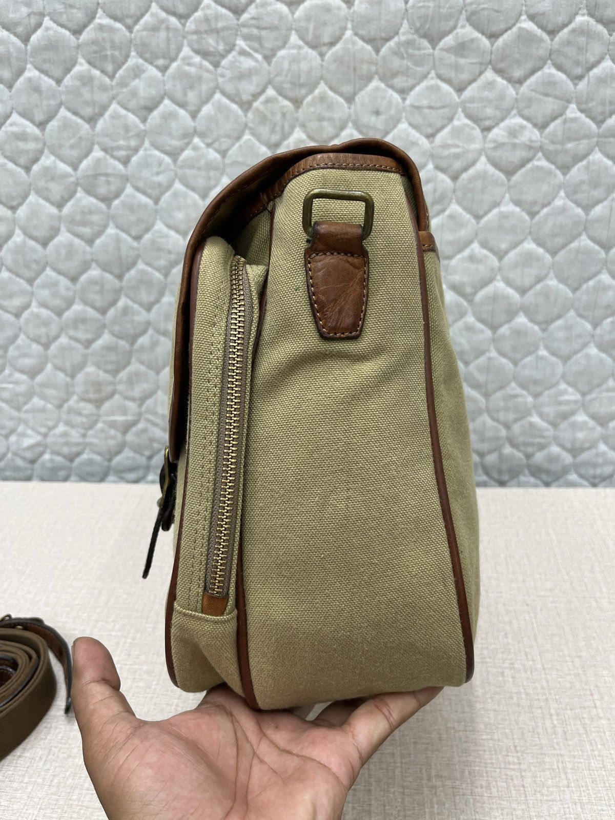 DAKS 🔥🔥🔥STEALS DAKS LONDON MESSENGER BAG Size ONE SIZE - 4 Thumbnail