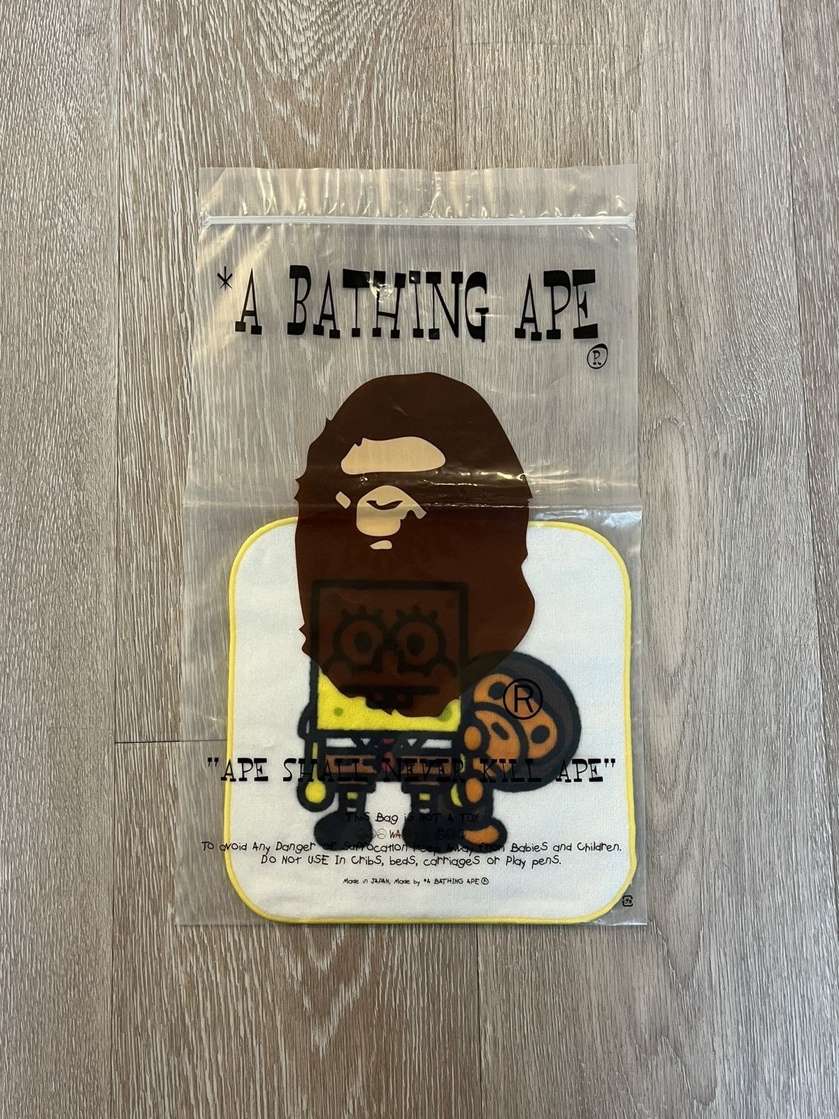 Bape × Nickelodeon RARE Baby Milo x Spongebob Hand Towel 2008 Size ONE SIZE - 3 Thumbnail