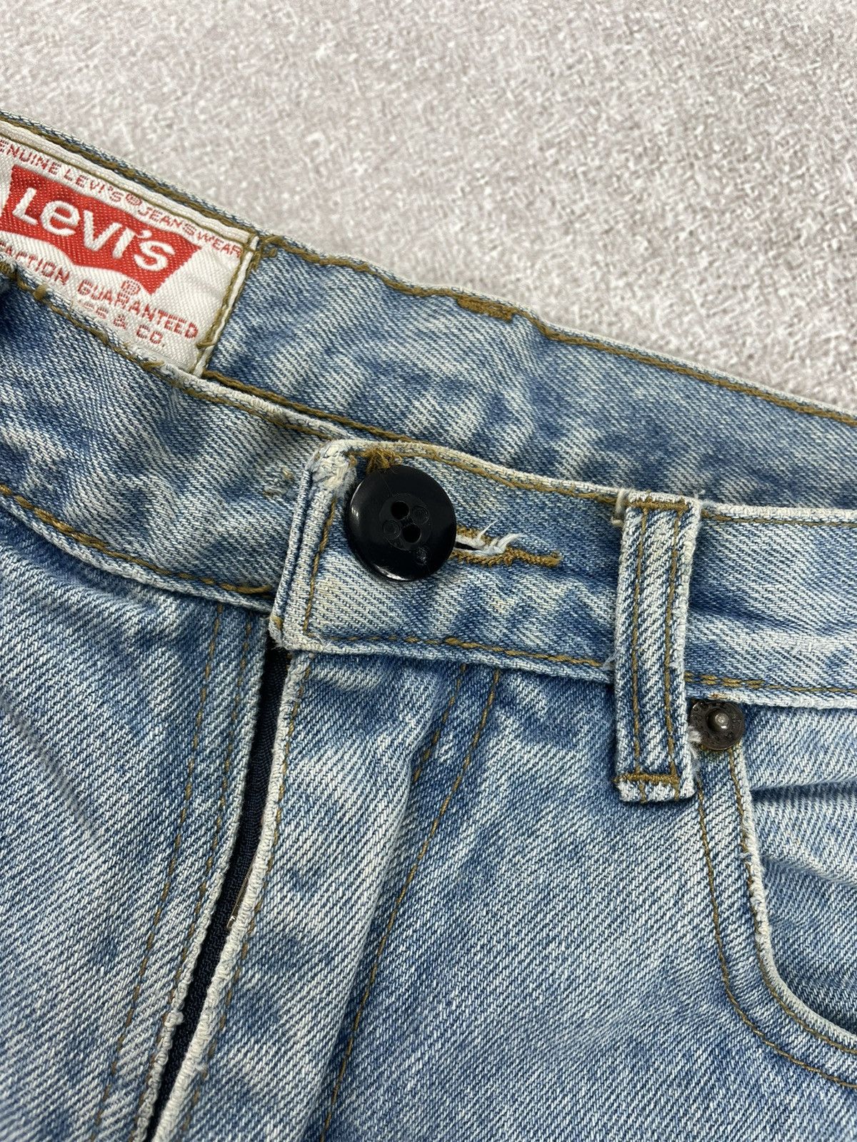 Levi's × Levi's Vintage Clothing Vintage Levis 501 Distressed Faded Blue Jeans Very Rare Size US 30 / EU 46 - 15 Thumbnail