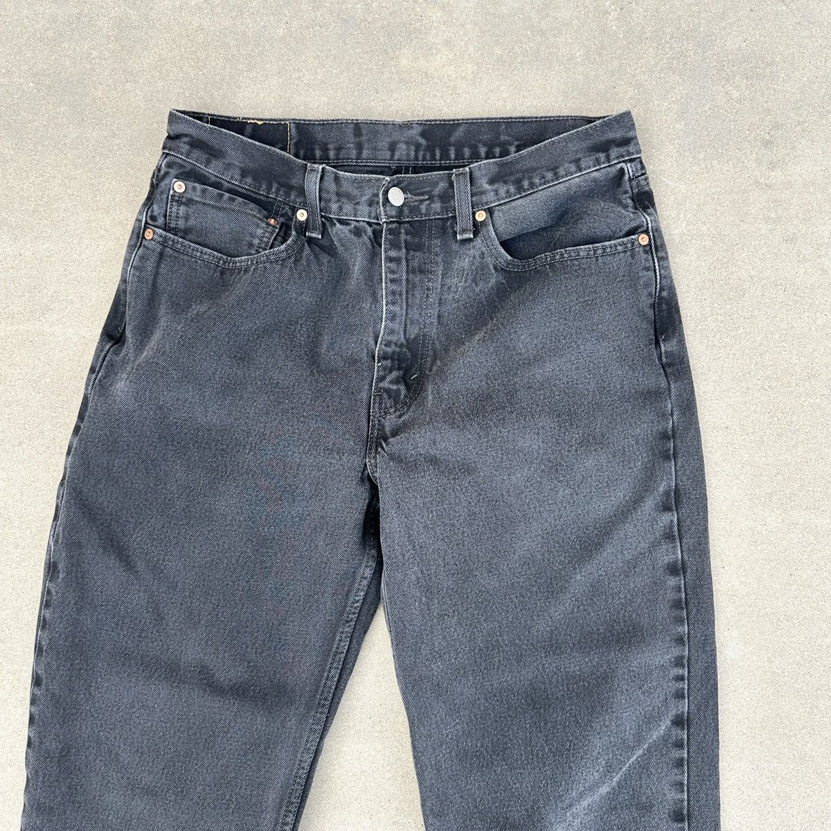 Levi's VINTAGE Levis 550 Jeans 33” Black Tapered Relaxed Denim USA Size US 33 - 2 Thumbnail