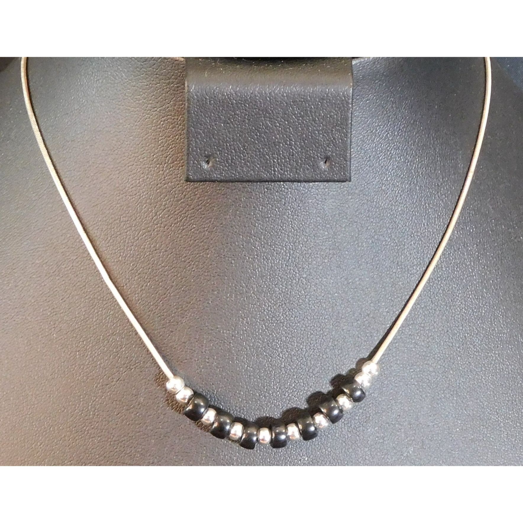 Other Elegant Minimalist Black And Silver Tone Beaded Necklace Size ONE SIZE - 1 Thumbnail