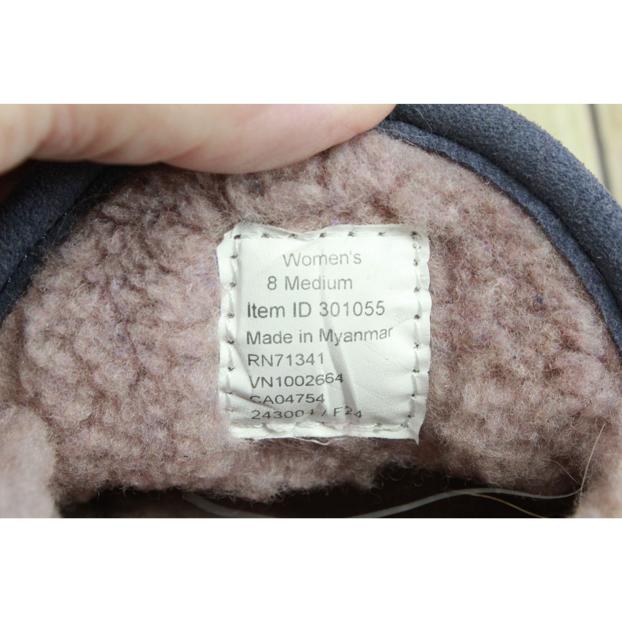 L.L. Bean L.L.Bean Purple Suede Fleece Moc Slippers Women’s 8M Size US 8 / IT 38 - 8 Thumbnail
