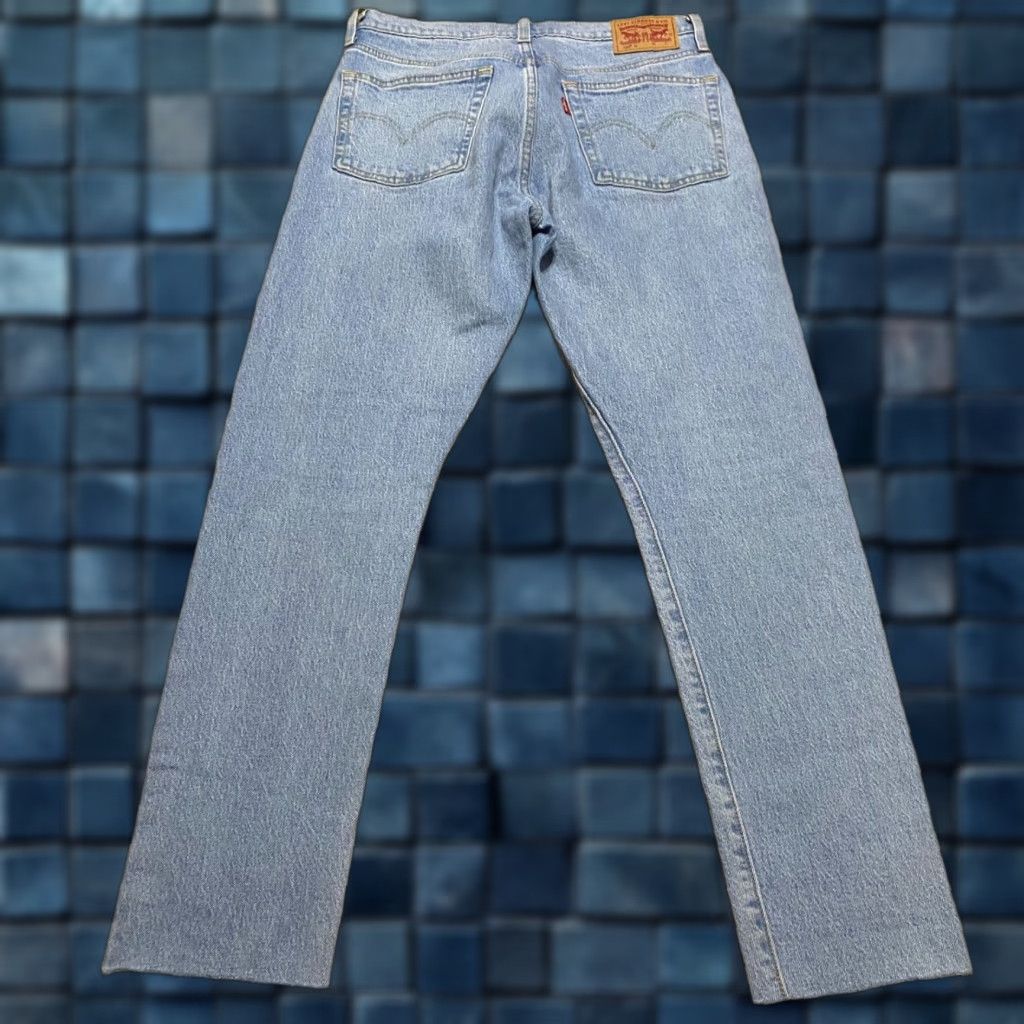 Levi's Levi's 501 Jeans Womens 27x28 Blue Denim High Rise Button Fly Straight Raw Hem Jeans (Vintage) Womens 501 Series 90s Theme Size 27" / US 4 / IT 40 - 1 Thumbnail