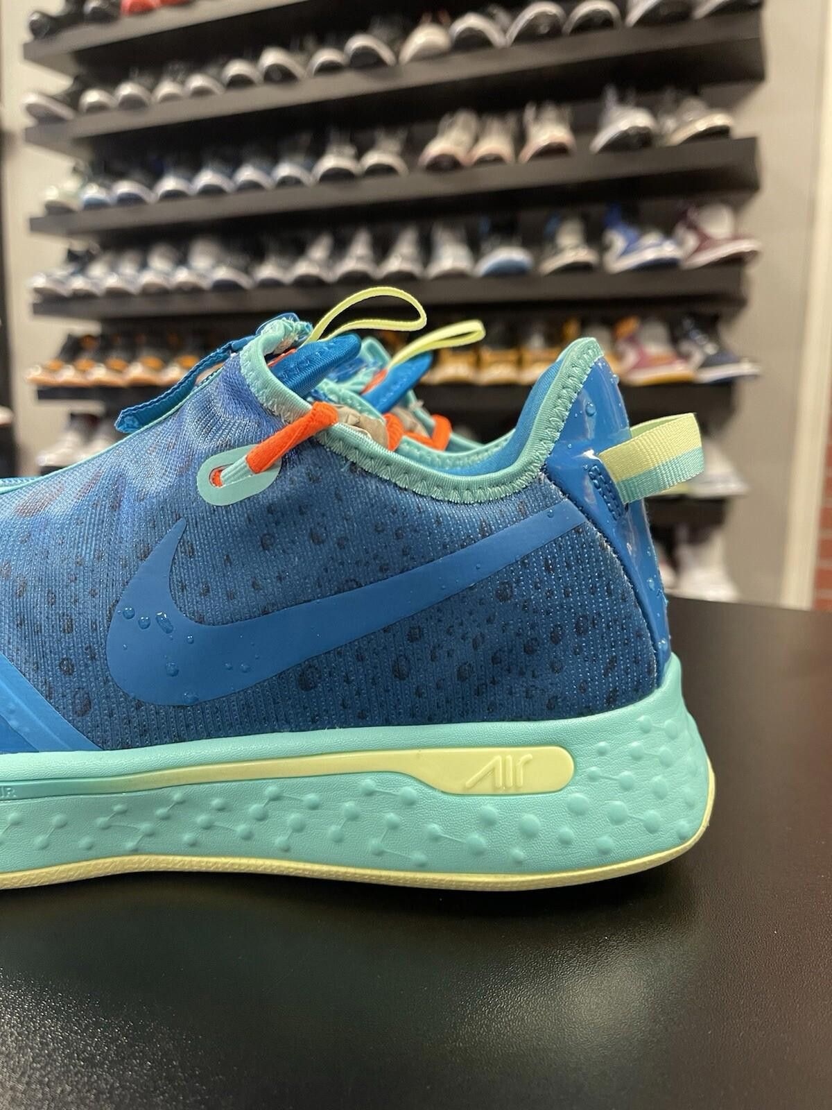 Nike Size 12 - Nike PG 4 x NBA 2K20 Gatorade 2K Gamer Exclusive Size US 12 / EU 45 - 5 Thumbnail