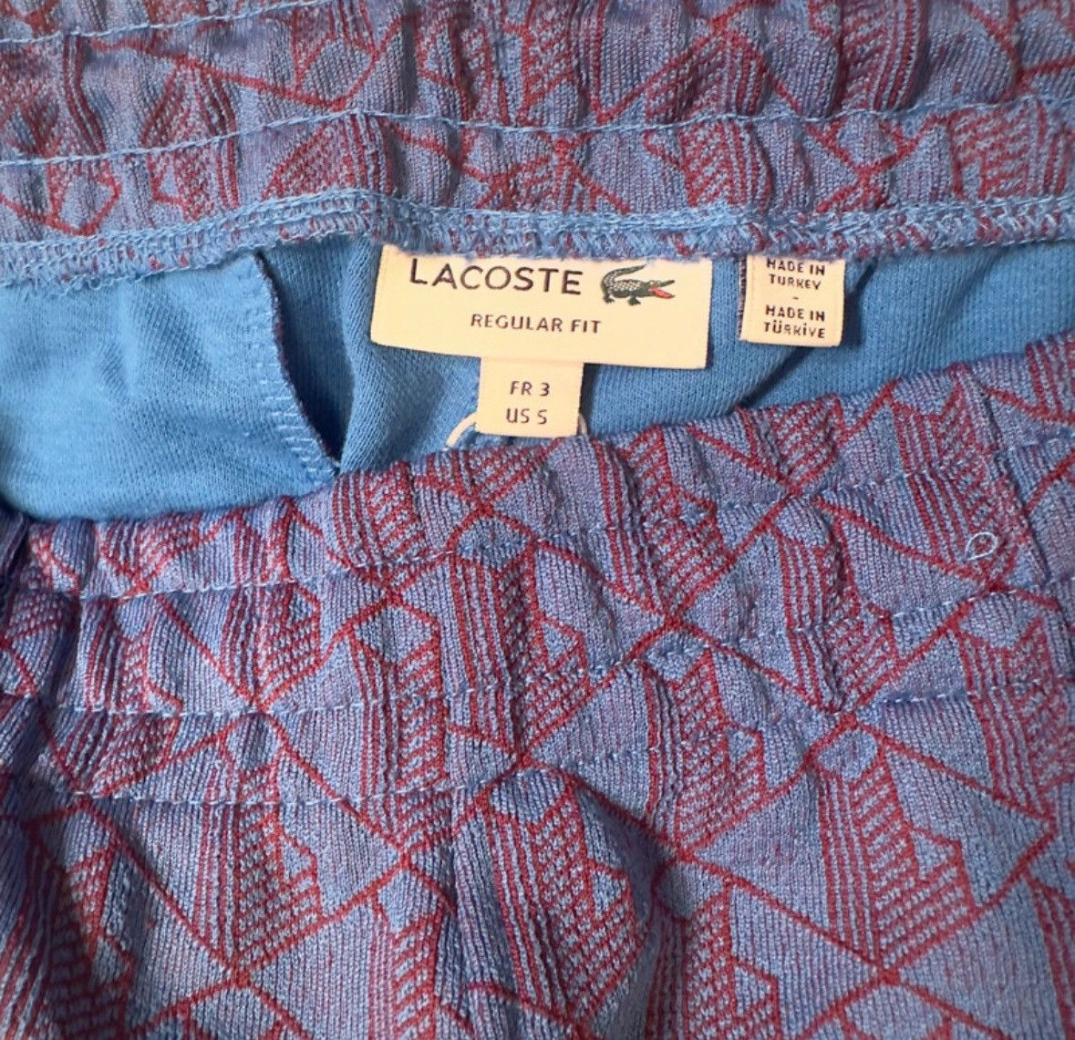 Lacoste Lacoste monogram new/newer worn size S Size US 32 / EU 48 - 3 Thumbnail