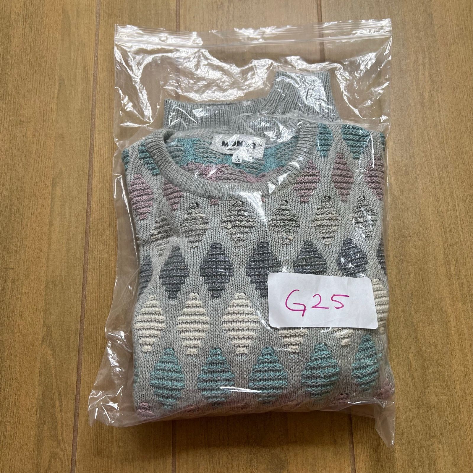 Vintage Vintage MONDO Italy Textured Knit Sweater L 52 Pastel 90s Size US L / EU 52-54 / 3 - 10 Thumbnail