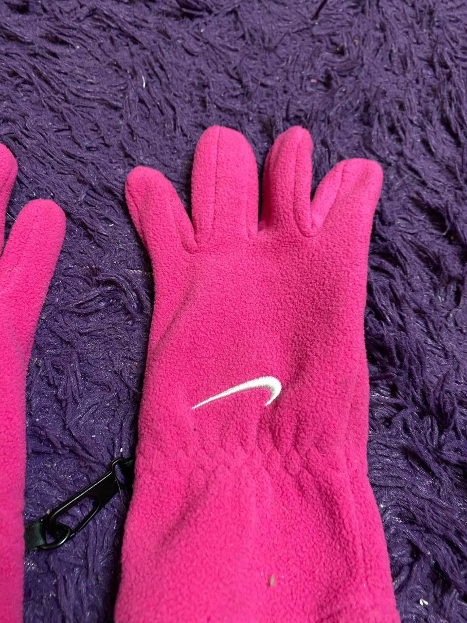 Nike × Vintage Nike Vintage Gloves Men’s Black Small Swoosh Y2K Size ONE SIZE - 4 Thumbnail