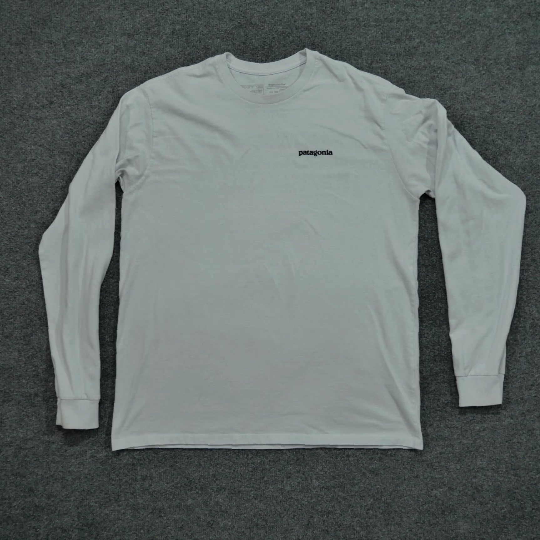 Patagonia Patagonia T Shirt Adult Small White Logo Spell Out Long Sleeve Mens Size US S / EU 44-46 / 1 - 2 Thumbnail