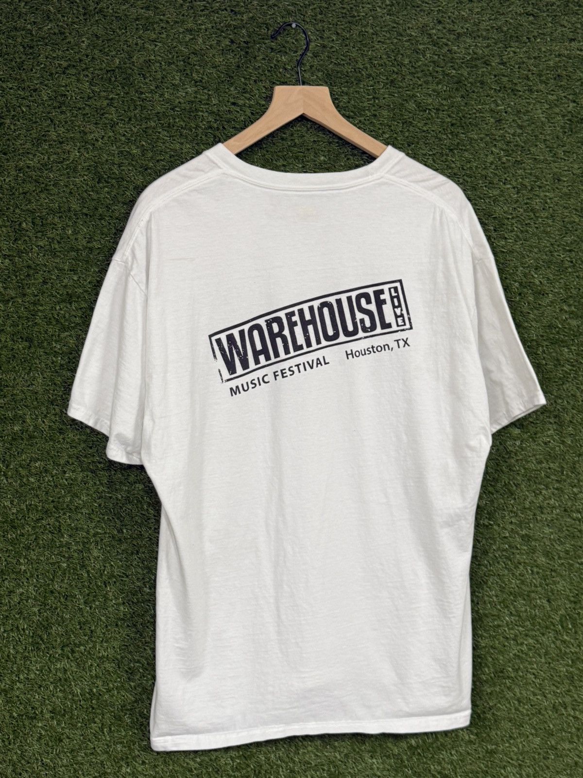 Vintage Vintage Hanes Beefy Warehouse Live Houston Texas Tee XL Size US XL / EU 56 / 4 - 1 Thumbnail