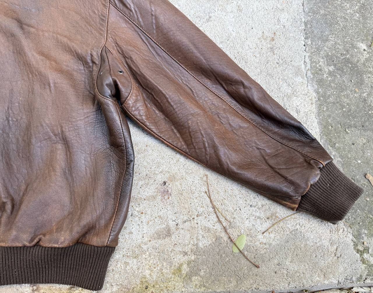 Vintage Vintage 90s Oversized Brown Flight Leather Bomber Jacket Size US XL / EU 56 / 4 - 10 Thumbnail