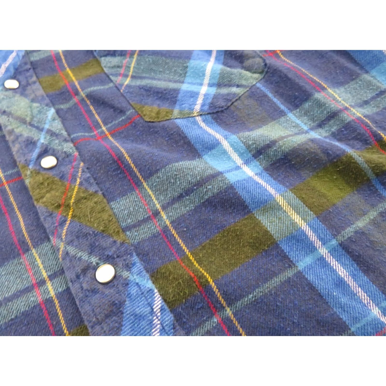 Wrangler VINTAGE Wrangler Plaid Pearl Snap Western Shirt Mens L Blue Flannel 70s 80s 90s Cowboy Grunge Hipster Long Sleeve Button Up Size US L / EU 52-54 / 3 - 7 Thumbnail