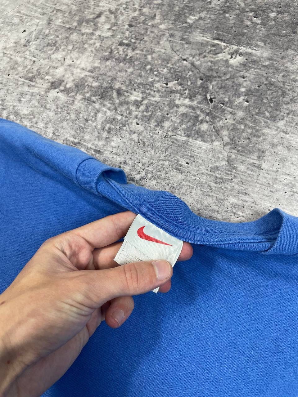 Nike Vintage 90s Nike Baggy Swoosh Made In USA Tee T-Shirt Y2K Size US L / EU 52-54 / 3 - 8 Thumbnail
