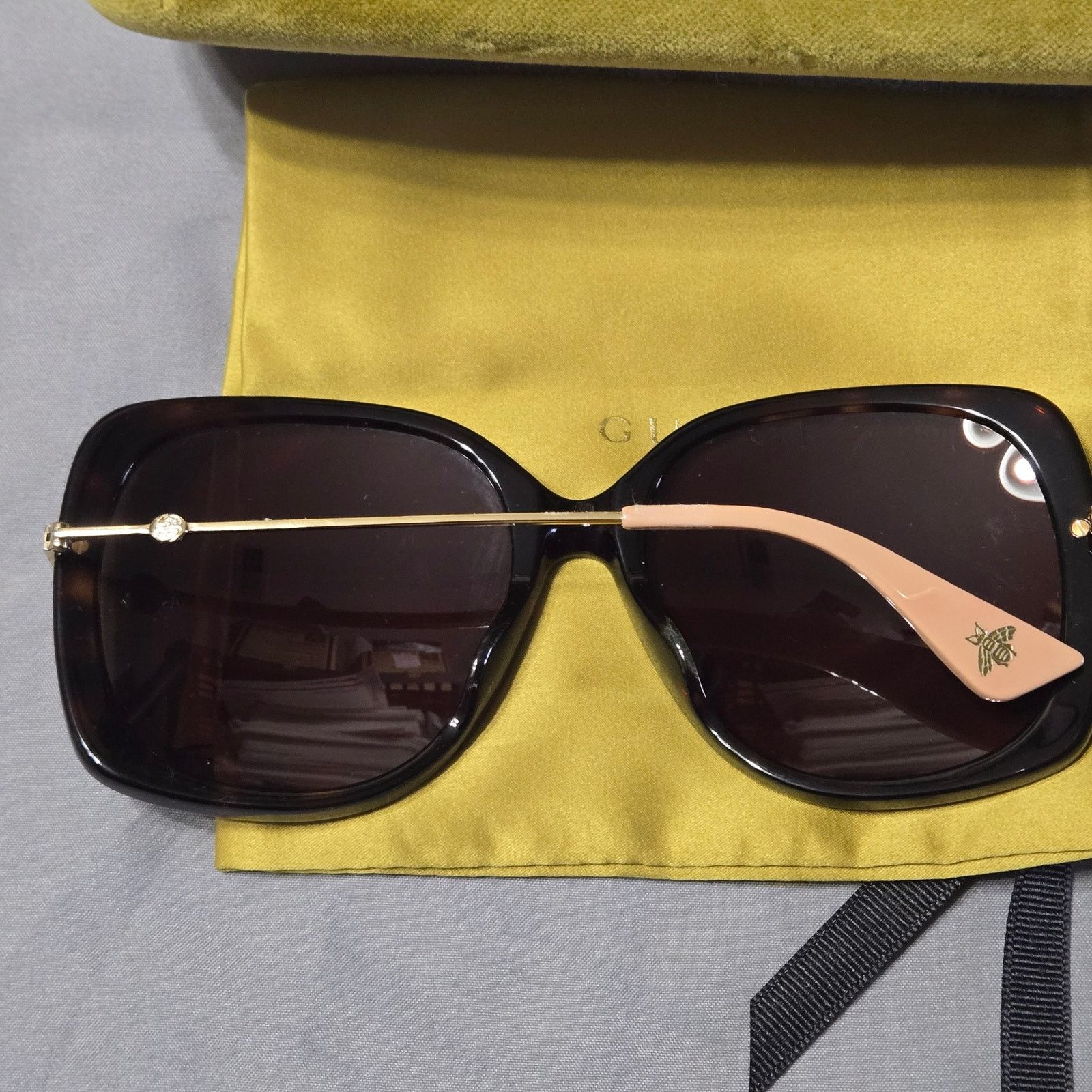 Gucci Gucci Oversized Square Sunglasses Dark Havana & Gold Size ONE SIZE - 4 Thumbnail